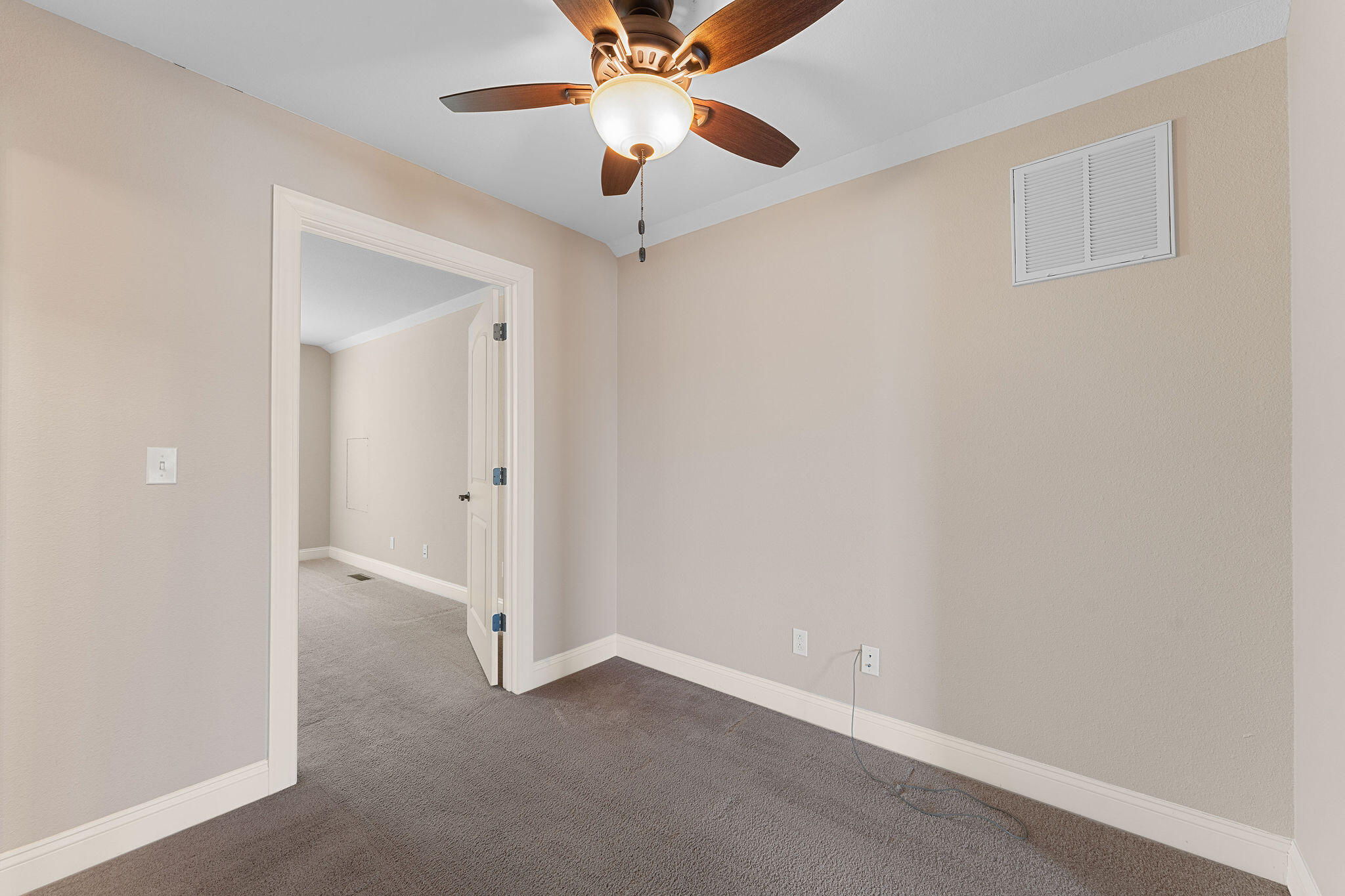 138 Lakehills Drive Property Photo 20