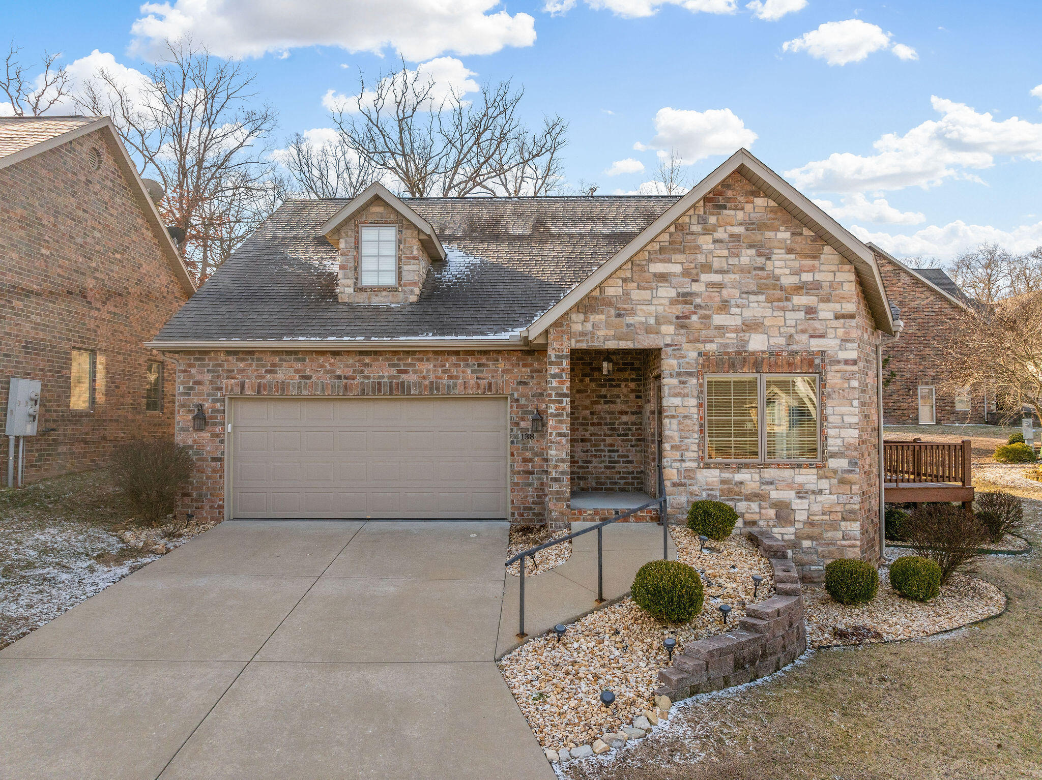 138 Lakehills Drive Property Photo 27