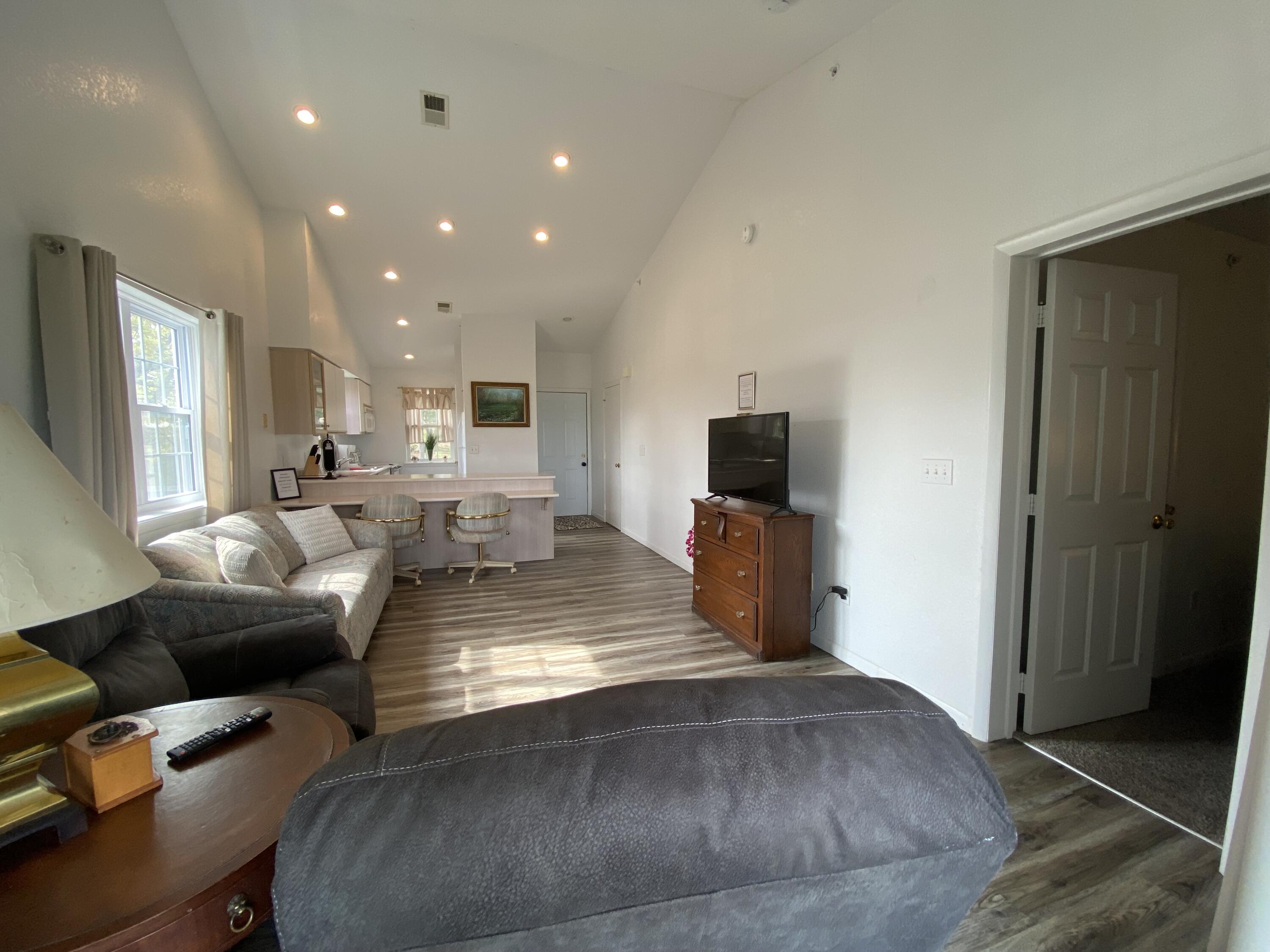 525 Valley View Drive Property Photo 14
