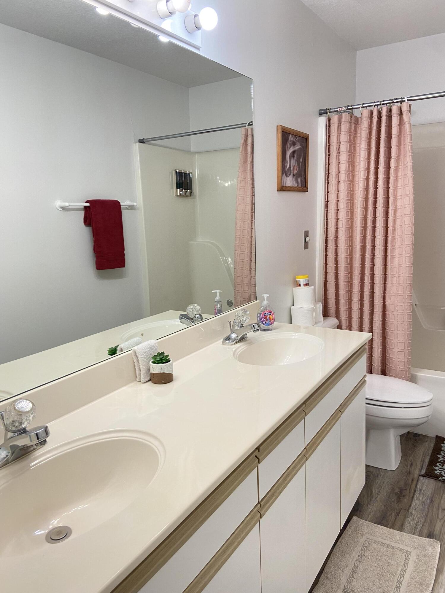 525 Valley View Drive Property Photo 22