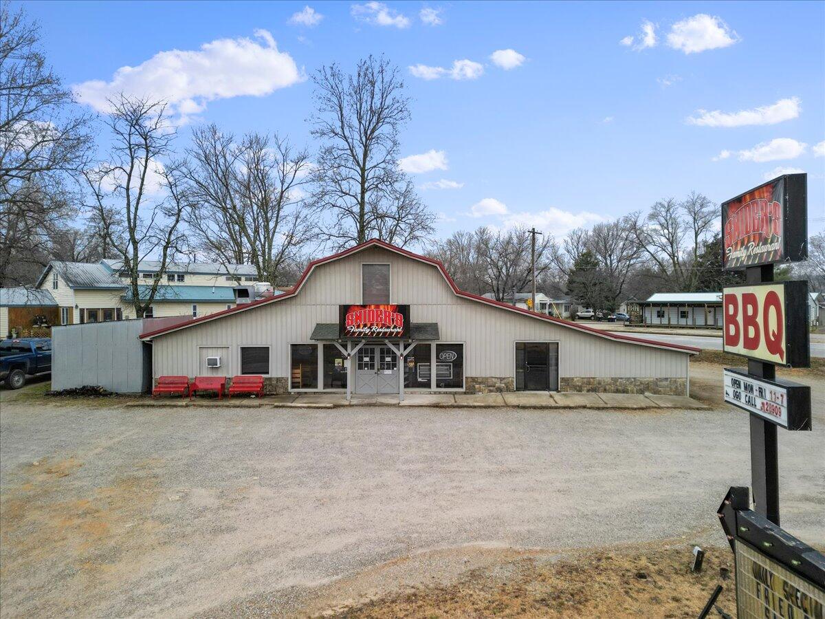1027 Porter Wagoner Boulevard Property Photo 1