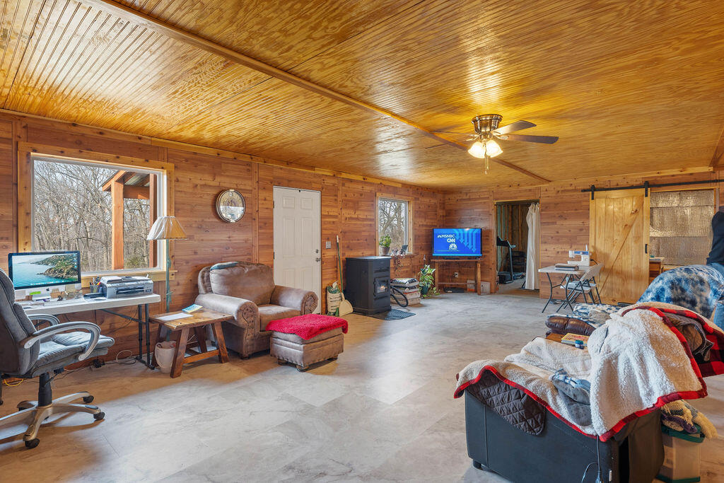 2638 Frye Road Property Photo 4