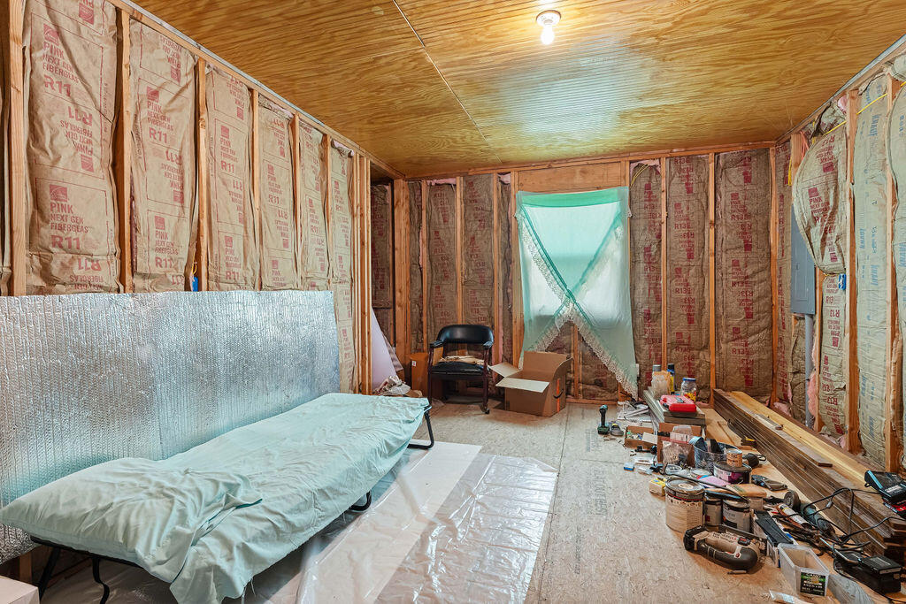 2638 Frye Road Property Photo 9