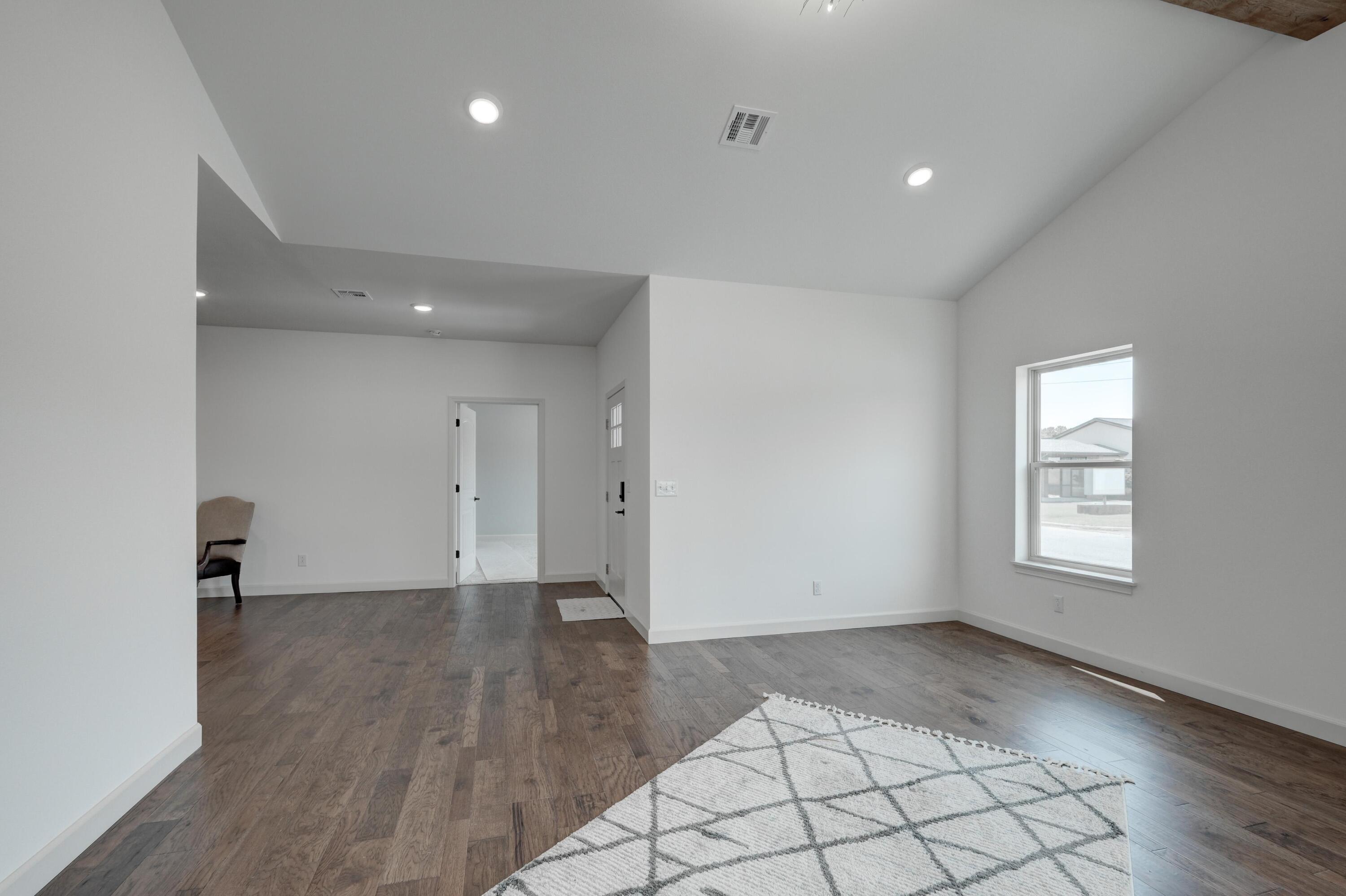 1908 Buena Vista Avenue Property Photo 7