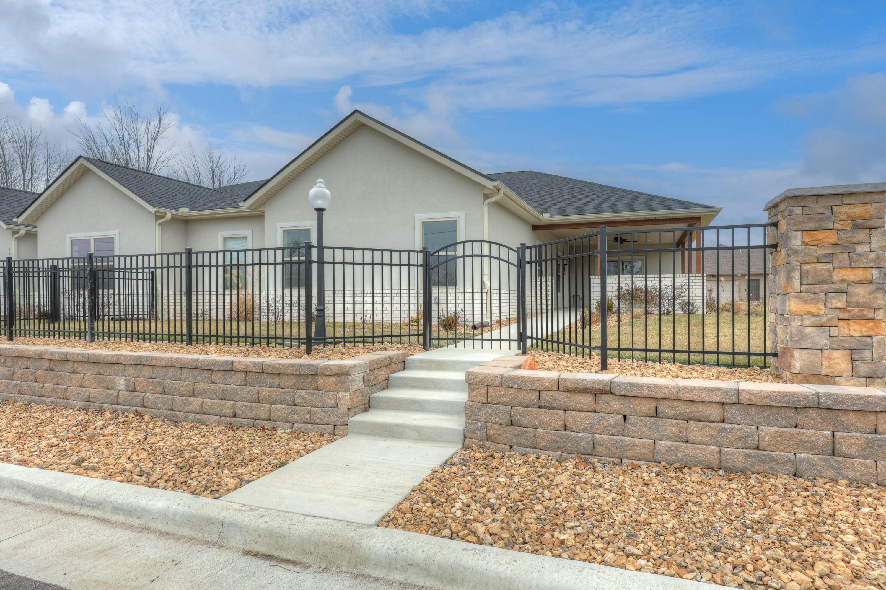 1910 Buena Vista Avenue Property Photo 3