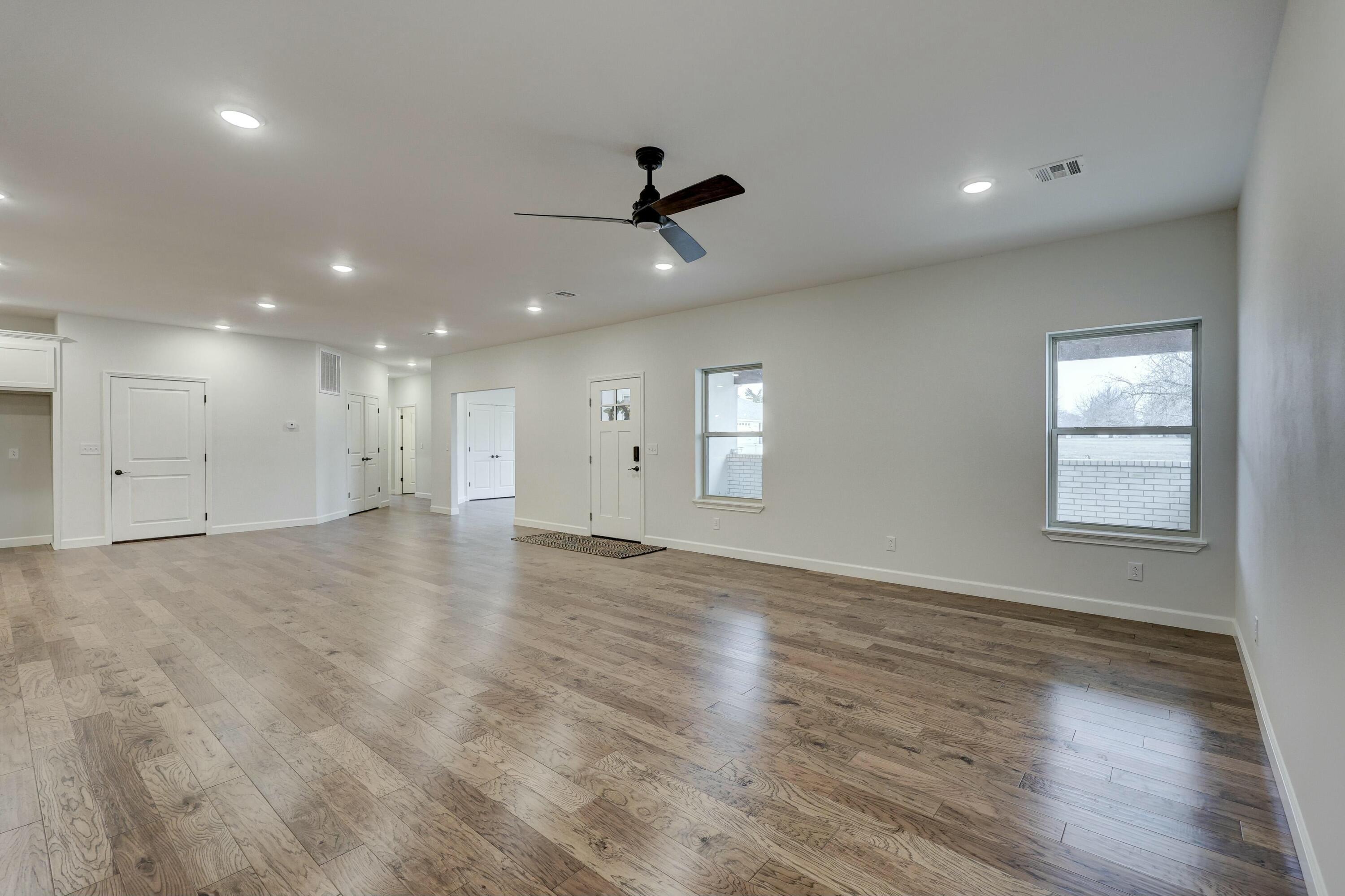 1910 Buena Vista Avenue Property Photo 14