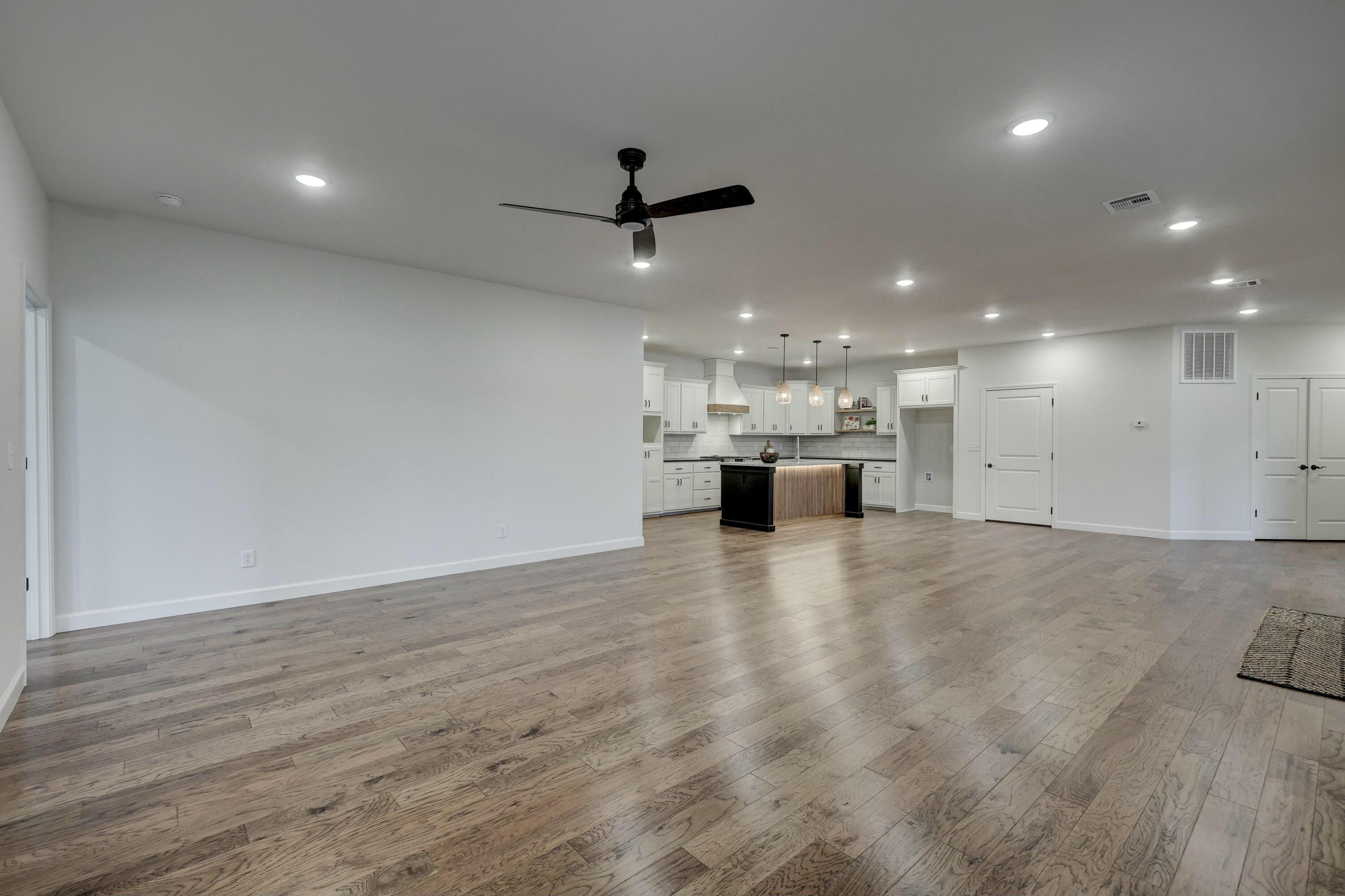 1910 Buena Vista Avenue Property Photo 15