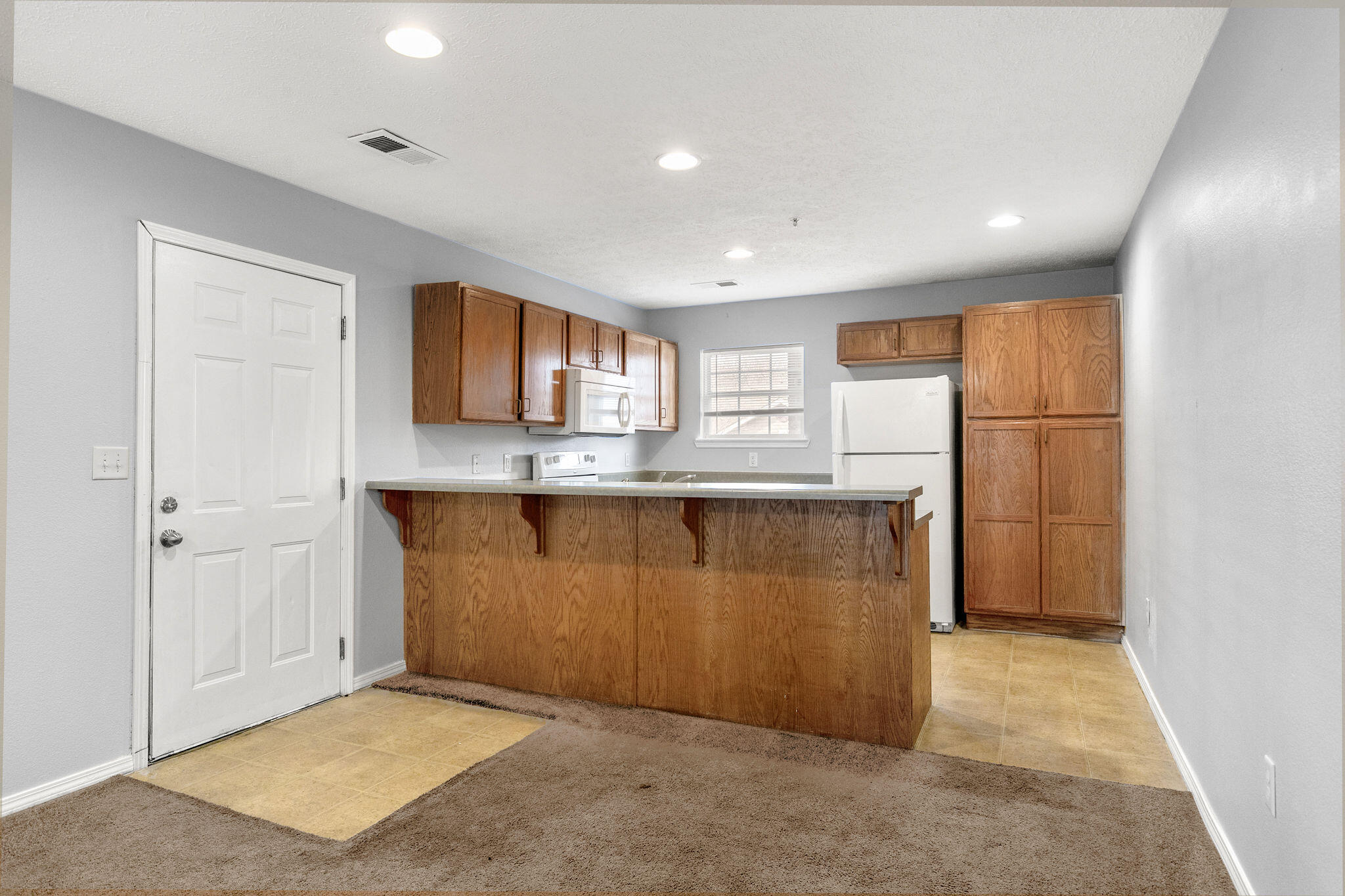 103 Garden Circle Property Photo 8