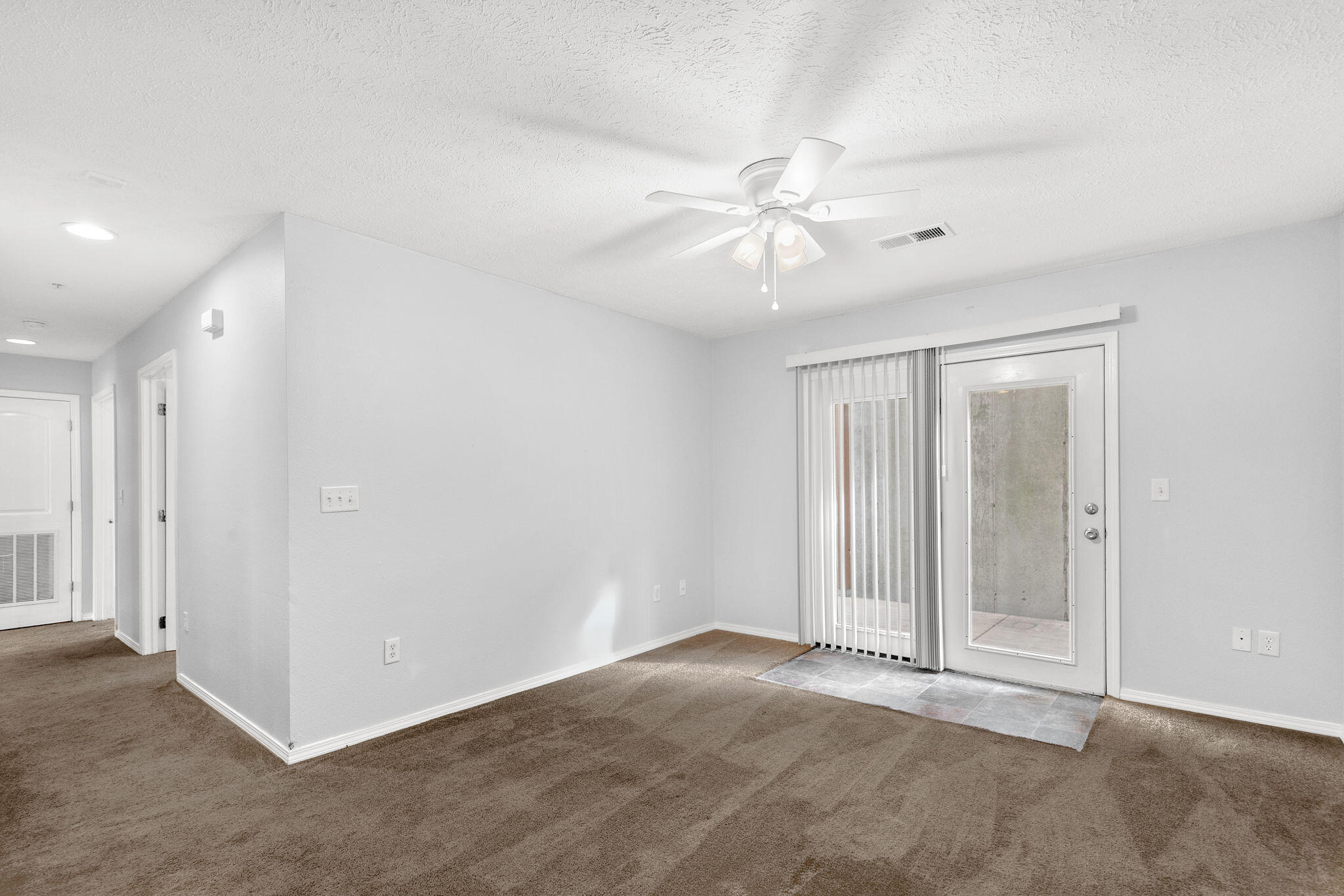 105 Garden Circle Property Photo 5