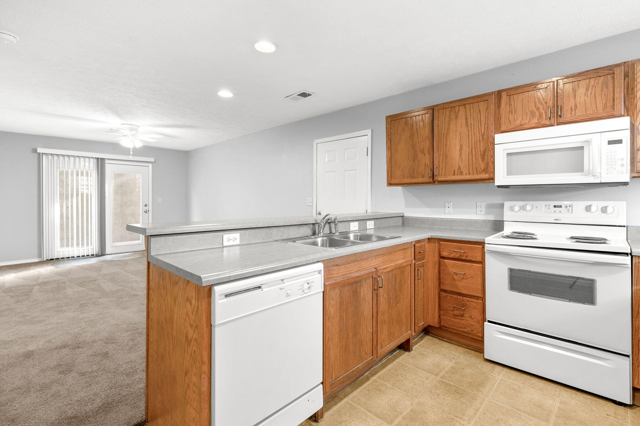 105 Garden Circle Property Photo 10