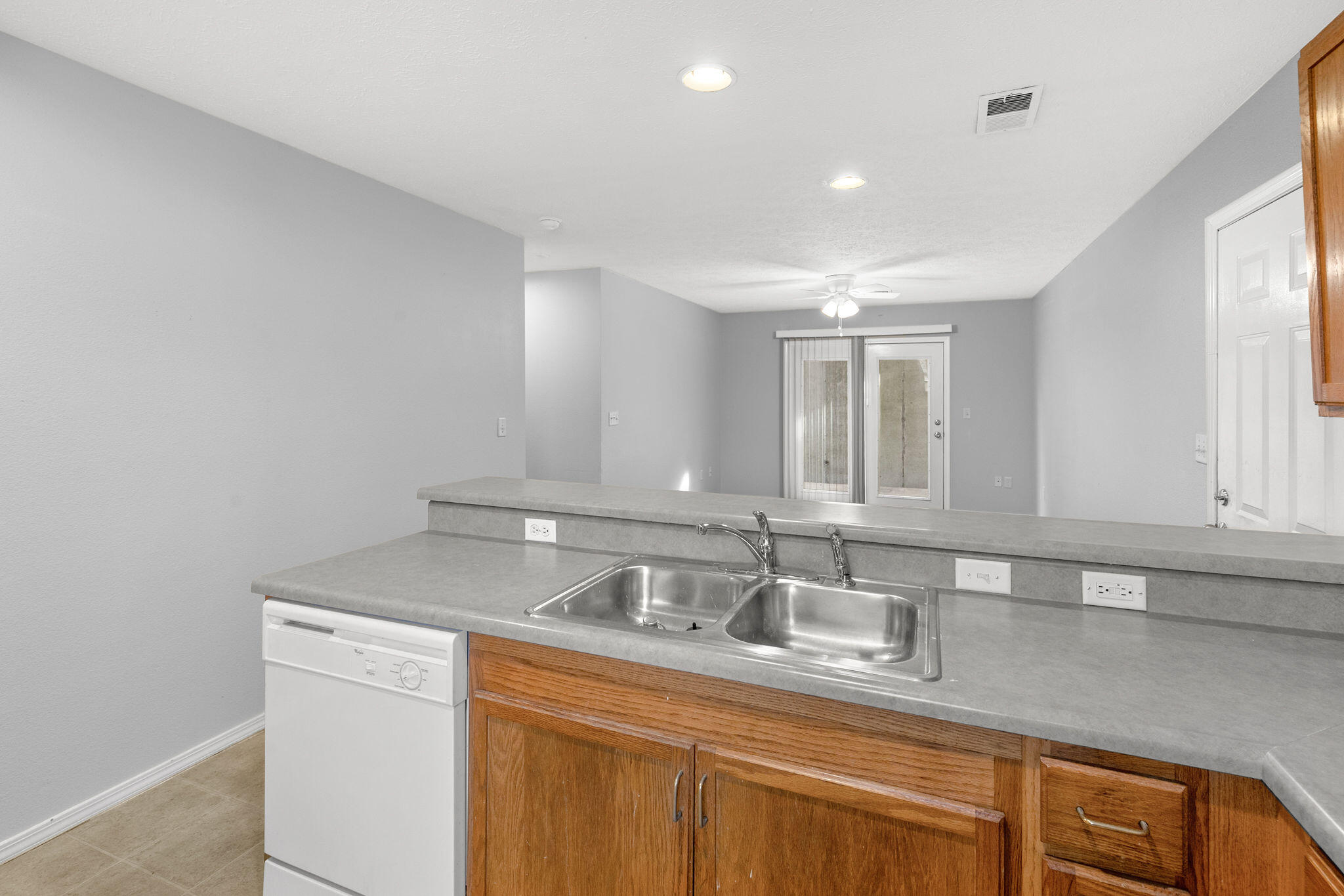 105 Garden Circle Property Photo 11