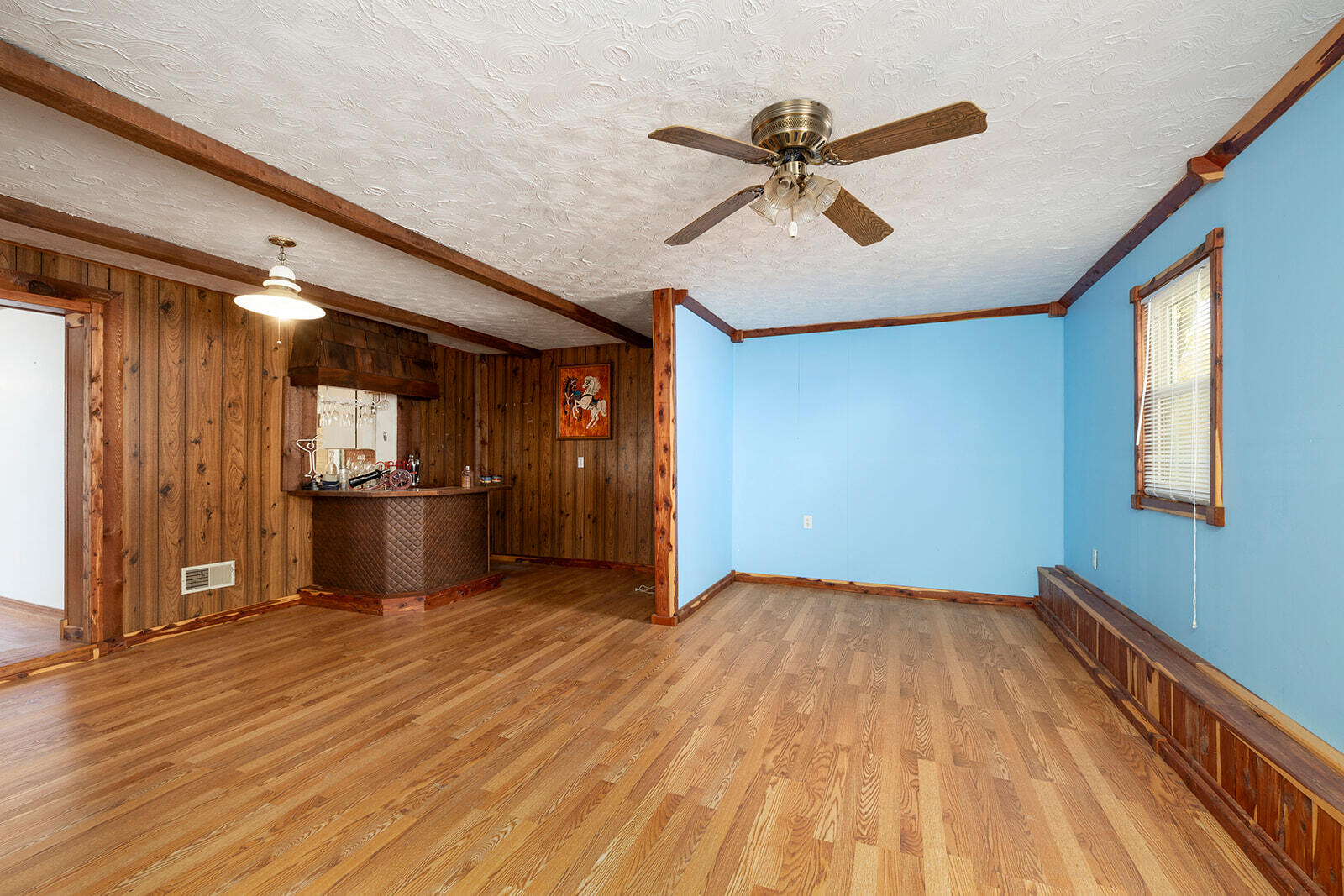 415 South Main Street Property Photo 5