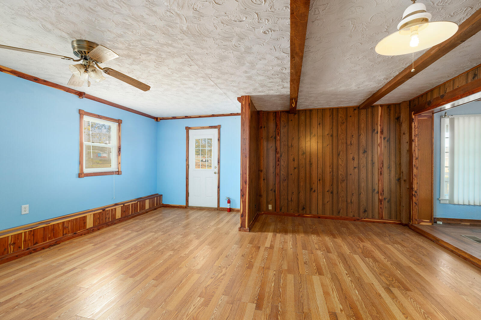 415 South Main Street Property Photo 6