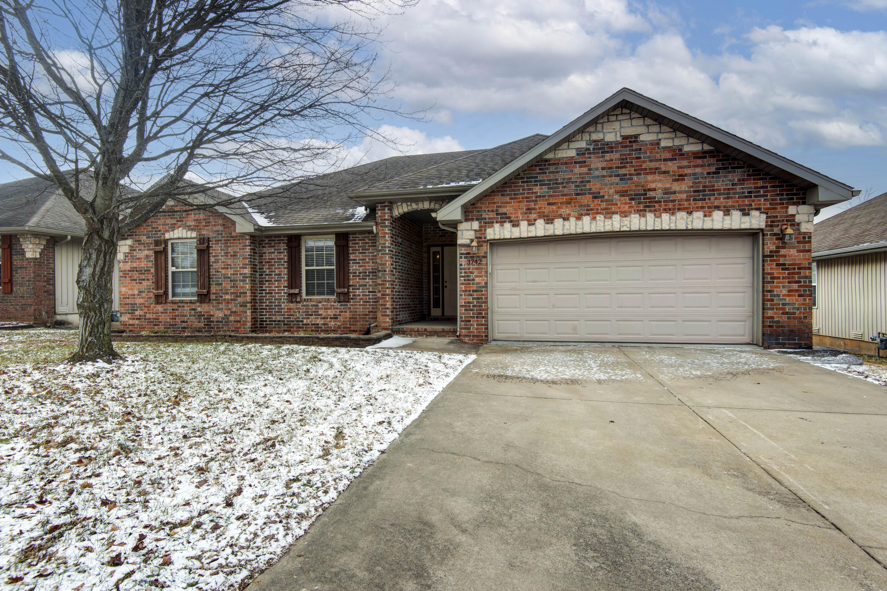 Creekside 1st Real Estate Listings Main Image