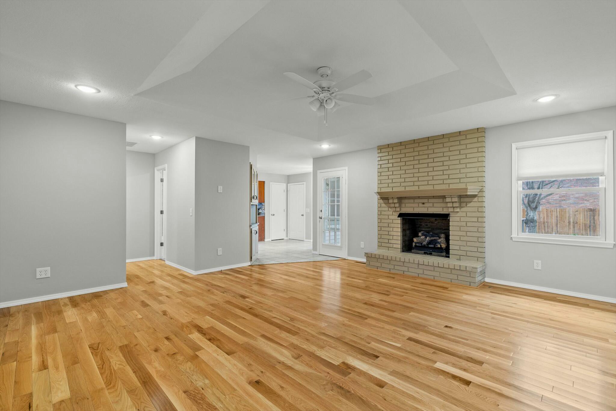 3469 South Kickapoo Avenue Property Photo 4