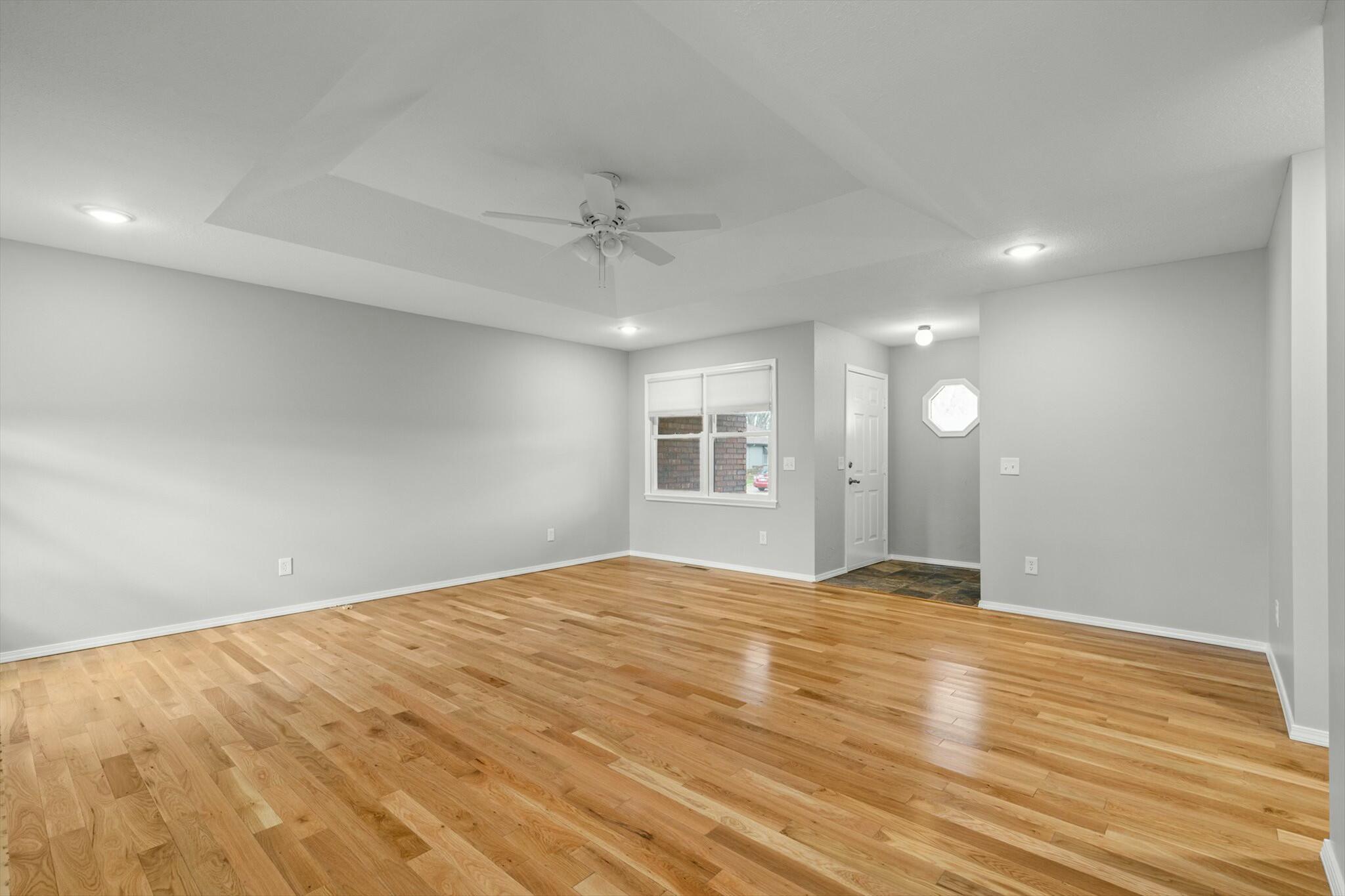 3469 South Kickapoo Avenue Property Photo 5