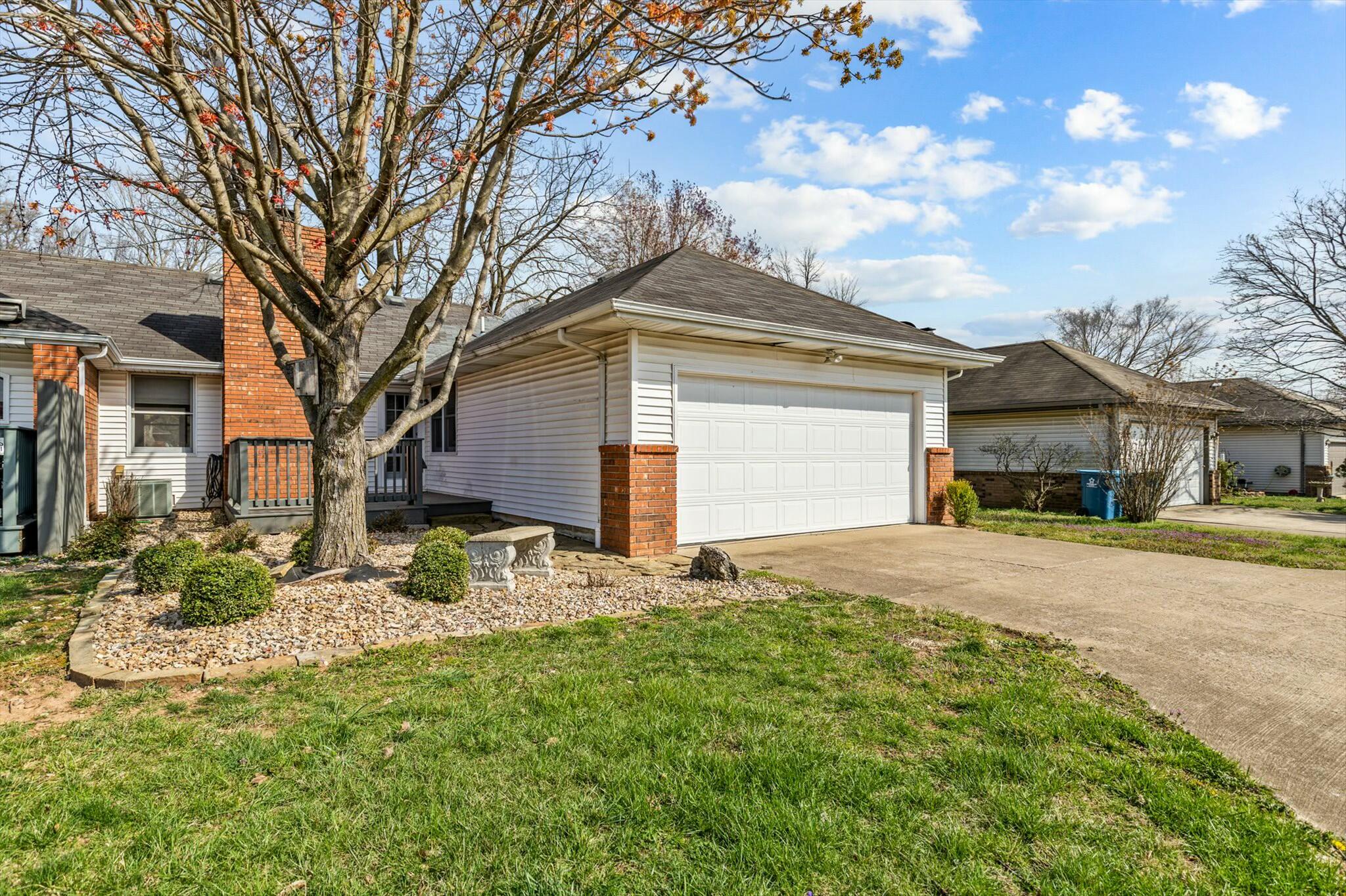 3469 South Kickapoo Avenue Property Photo 19