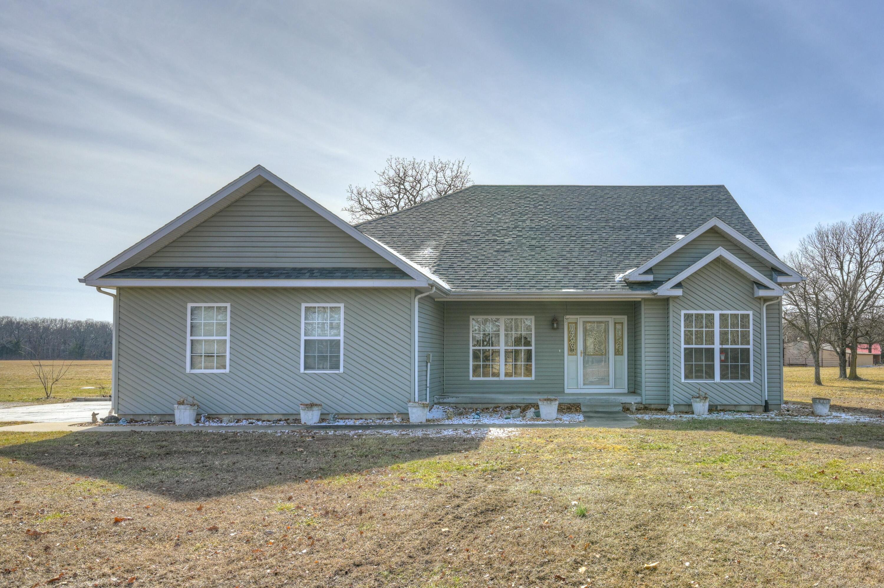 19397 Newton Road Property Photo