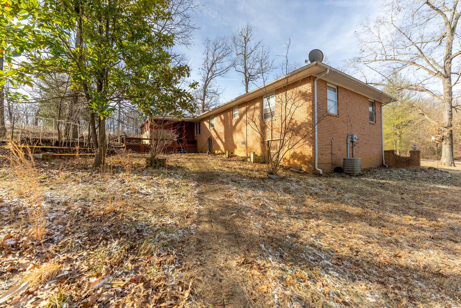 777 County Road 393 Property Photo 6