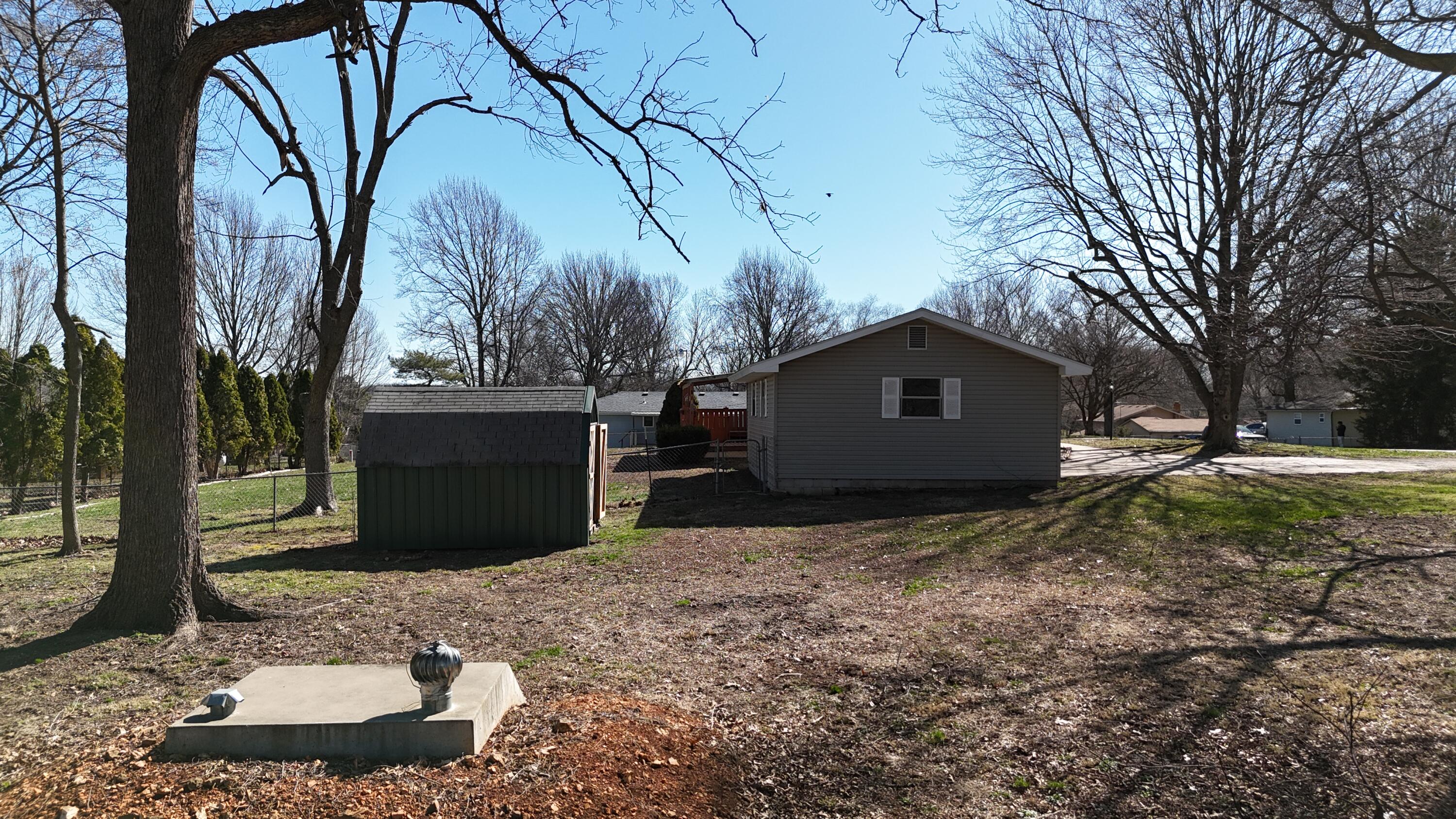 6058 Valleyview Drive Property Photo 5