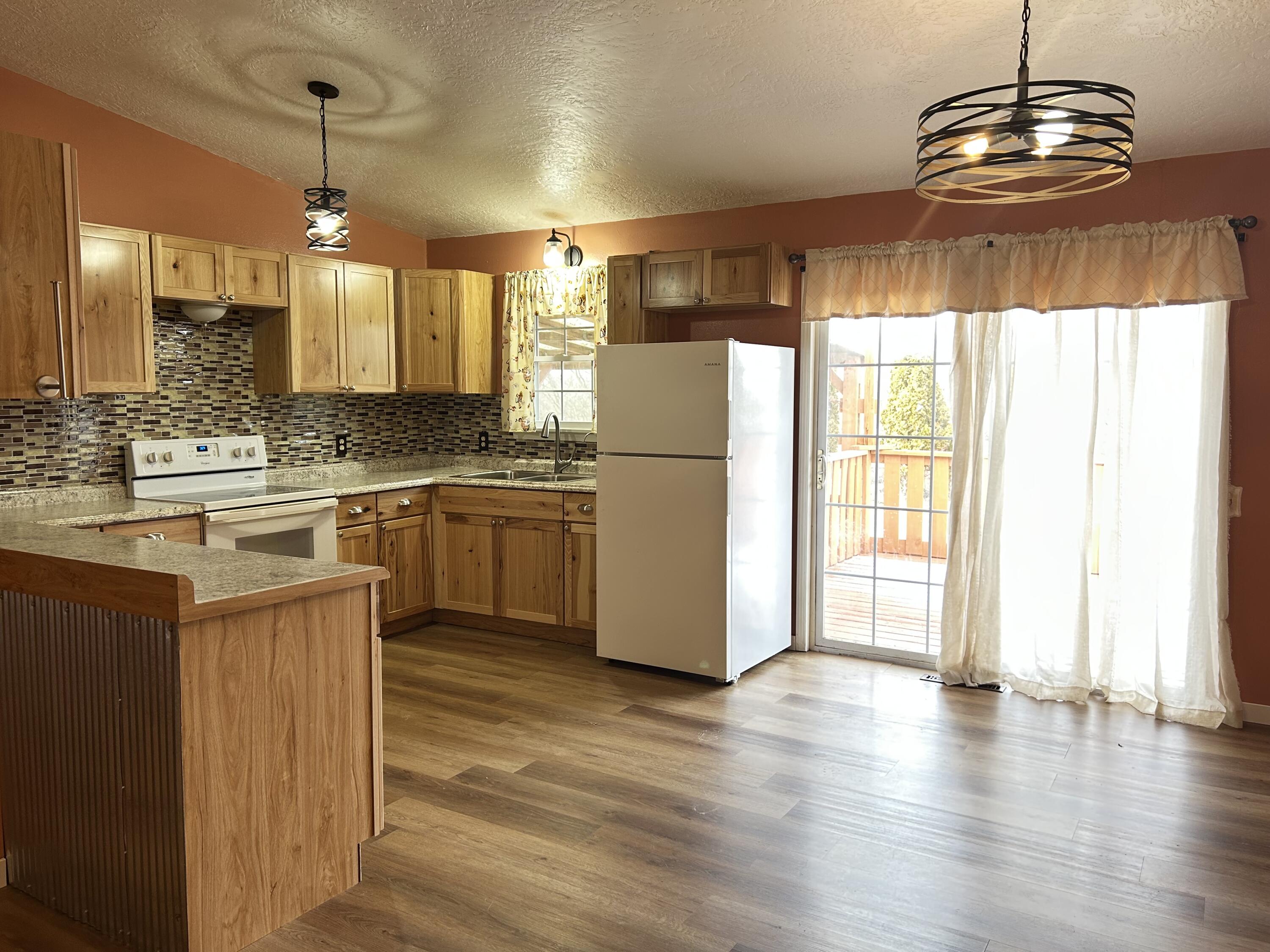 6058 Valleyview Drive Property Photo 13