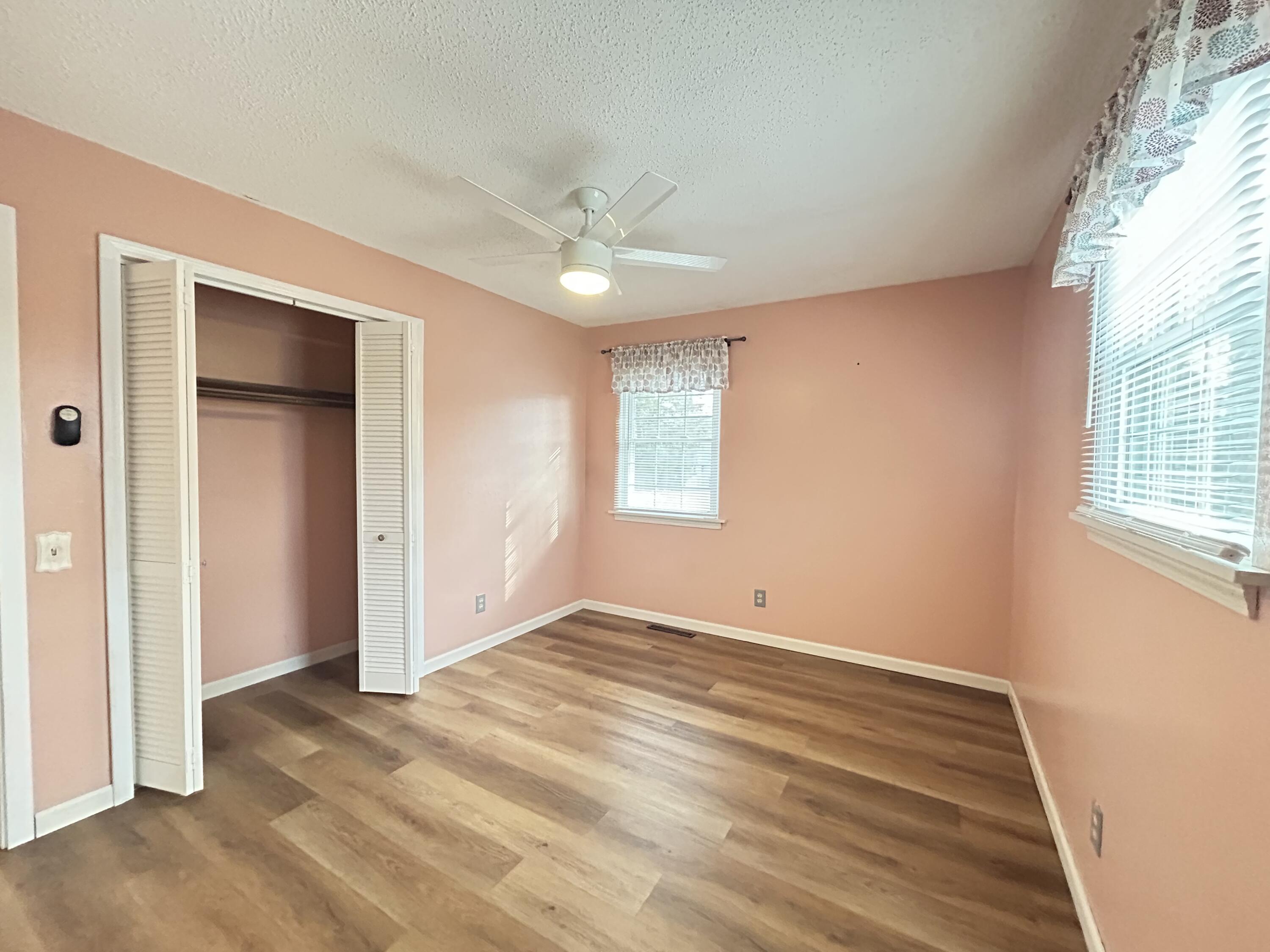 6058 Valleyview Drive Property Photo 20