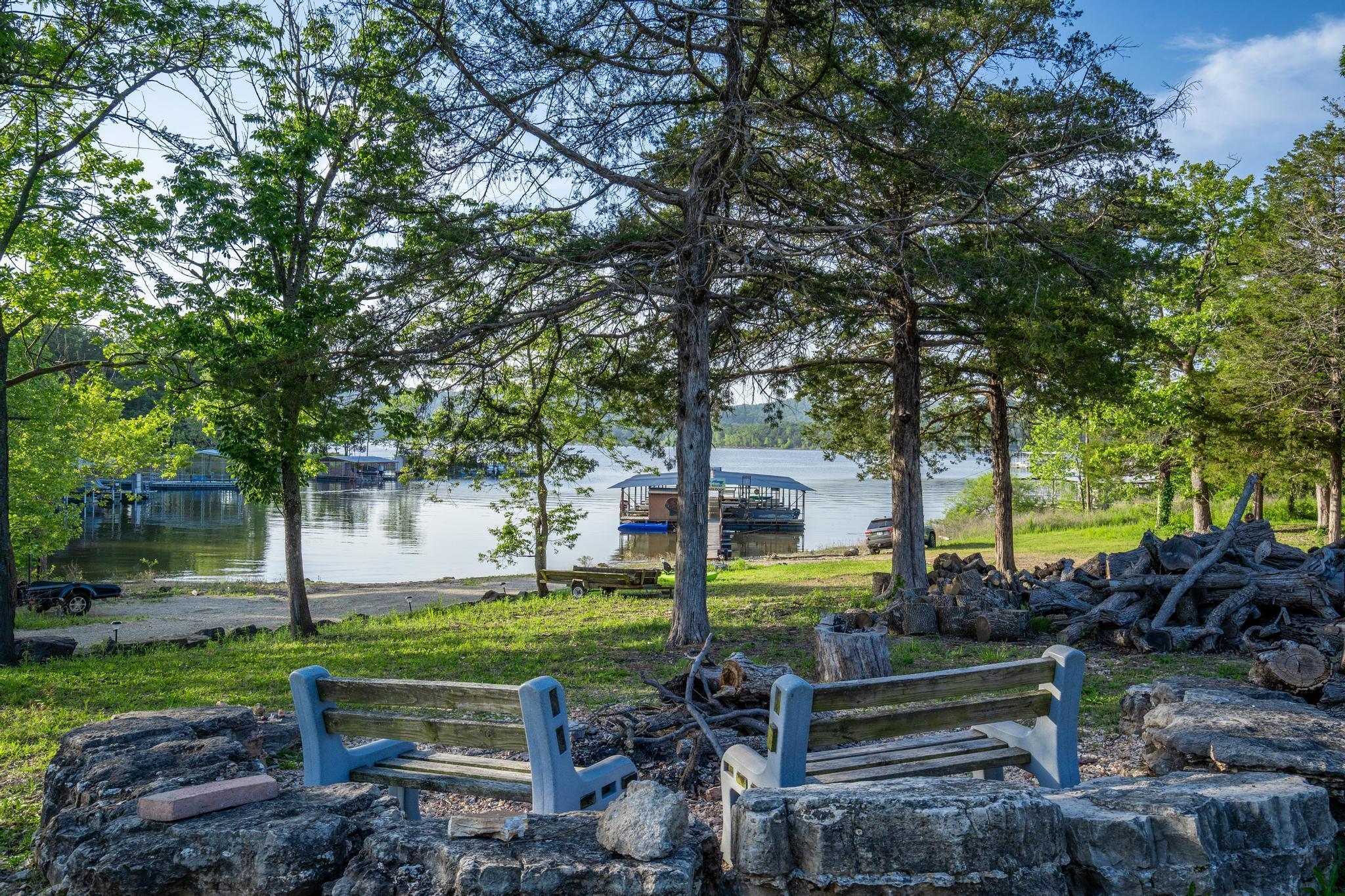 1715 Hideaway Road Property Photo 4
