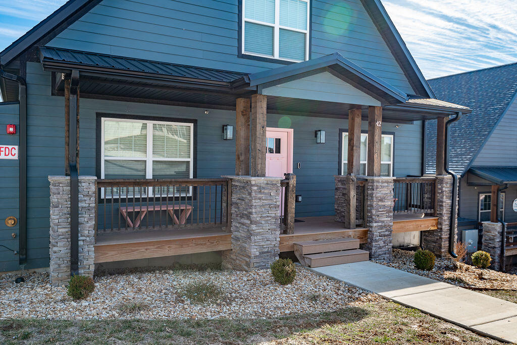 6324 State Highway 165 Property Photo 3