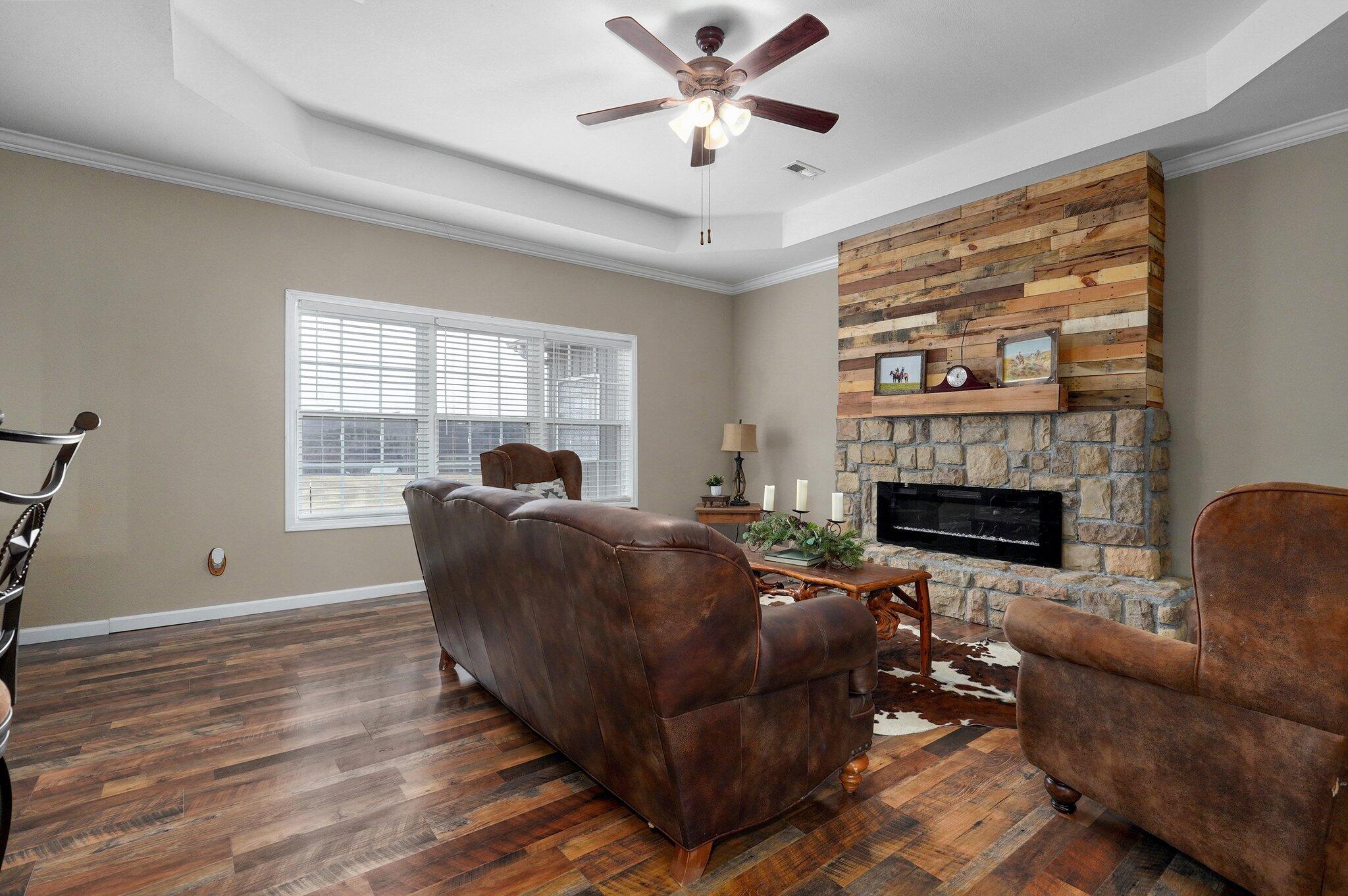 3030 Horsecreek Road Property Photo 19