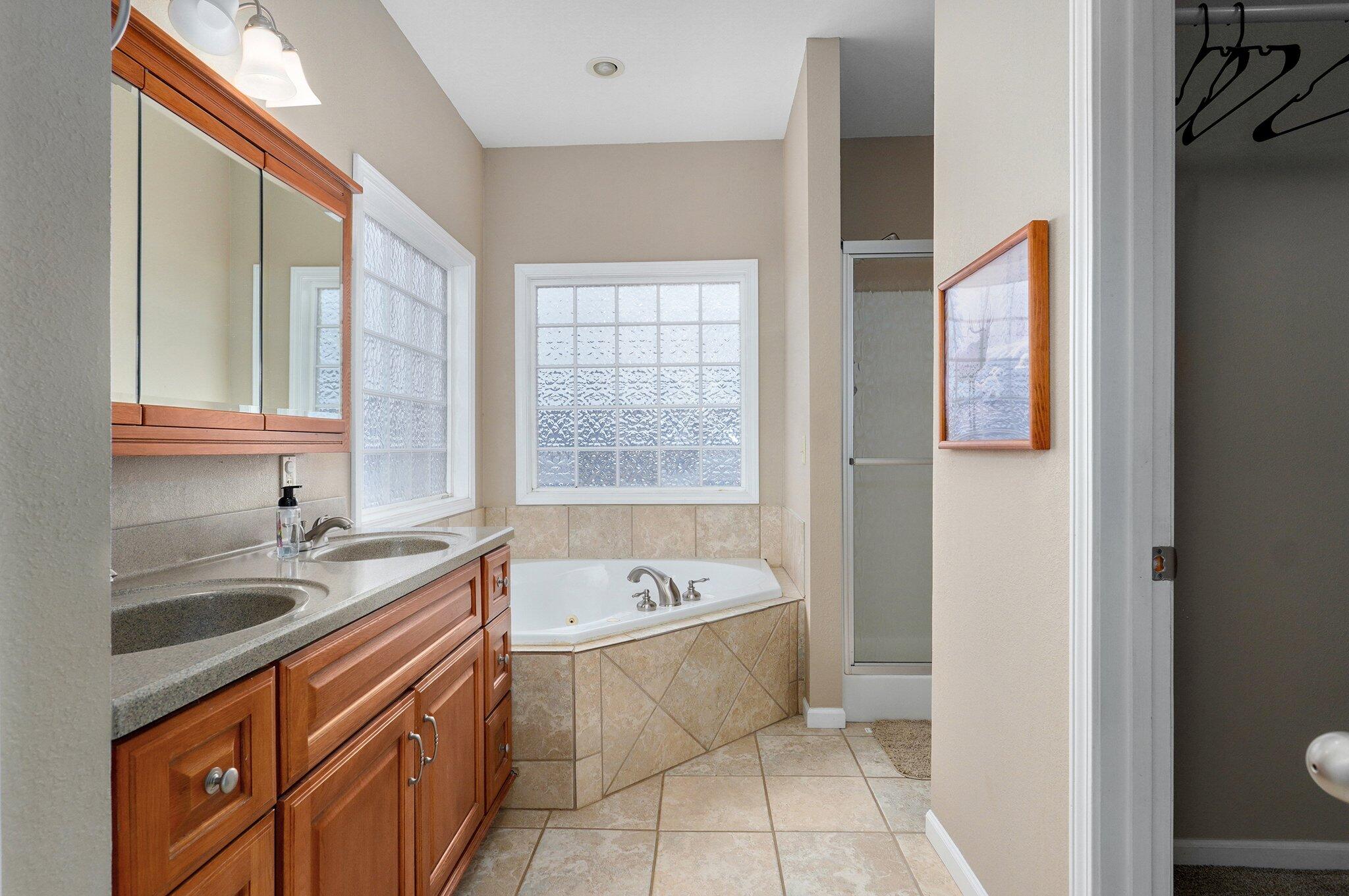 3030 Horsecreek Road Property Photo 35