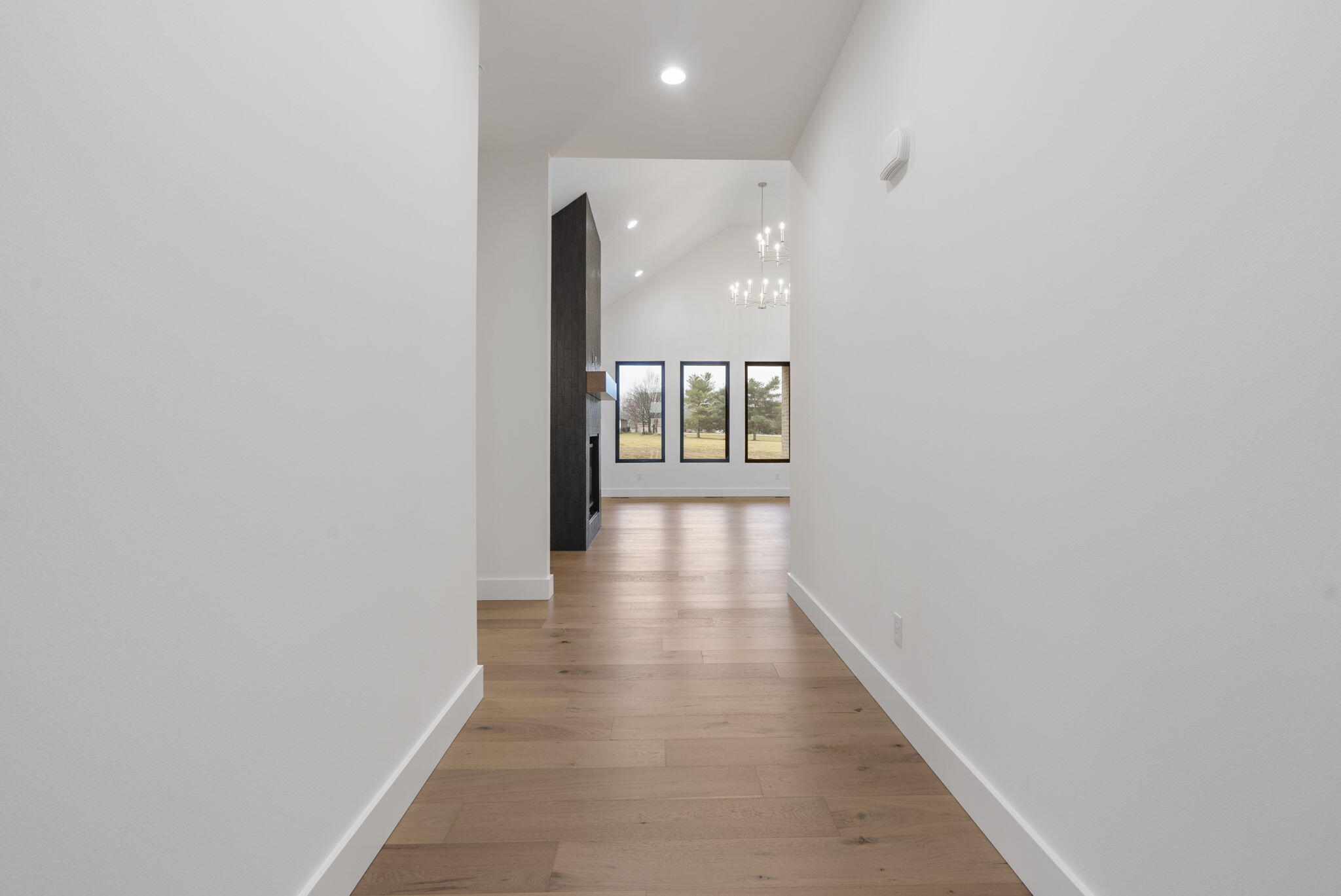 1688 East Cobblestone Drive Property Photo 2