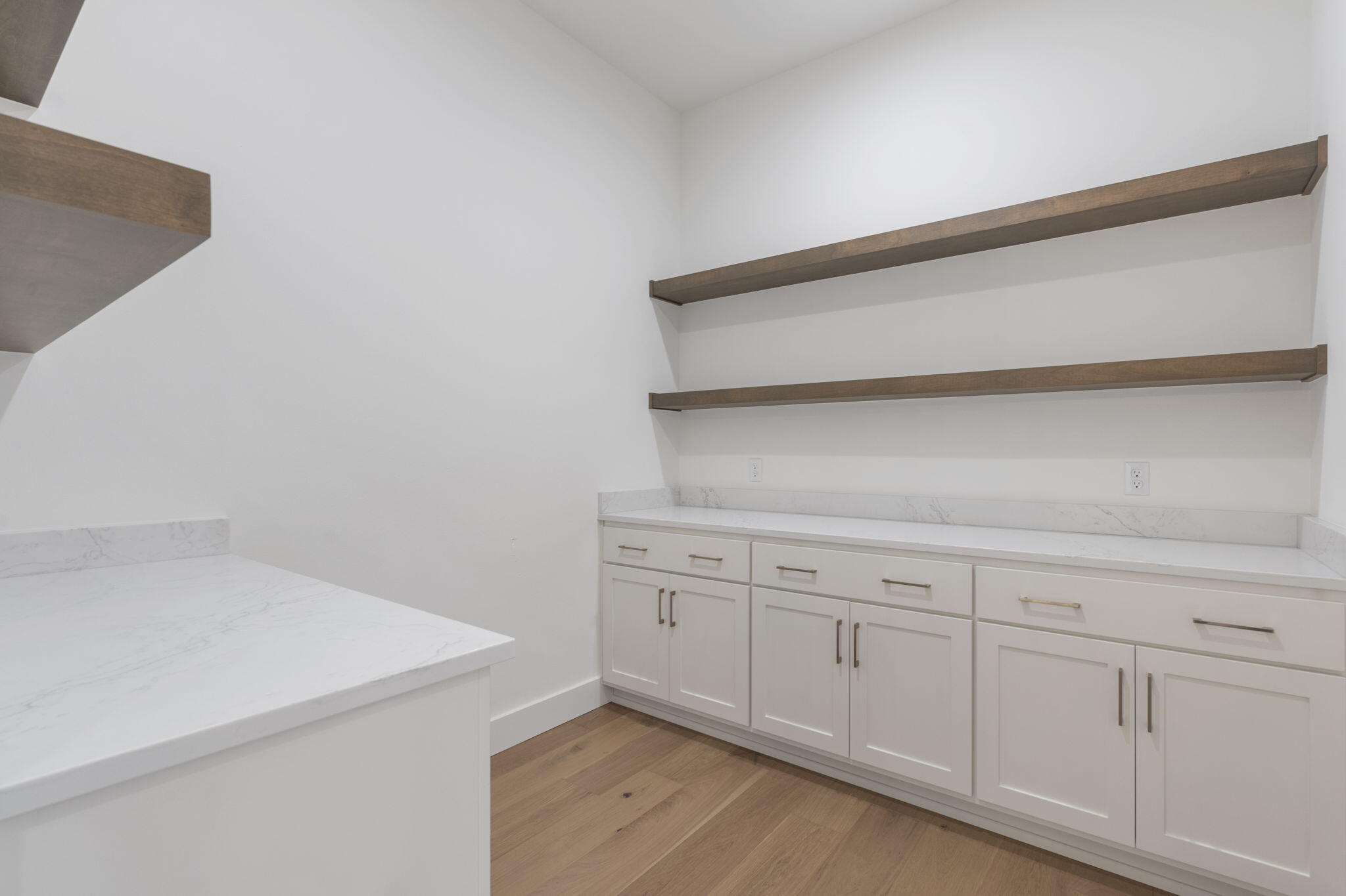 1688 East Cobblestone Drive Property Photo 11