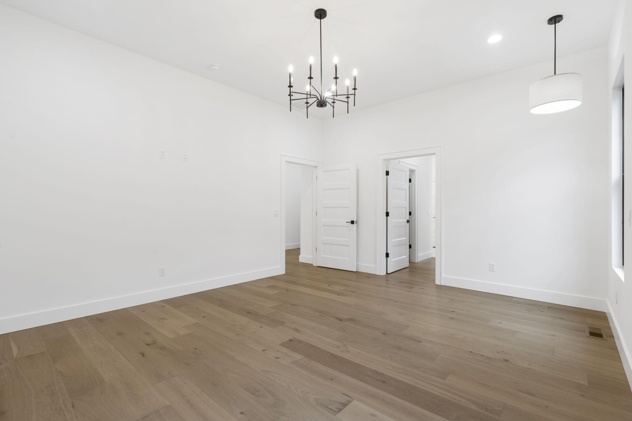 1688 East Cobblestone Drive Property Photo 15