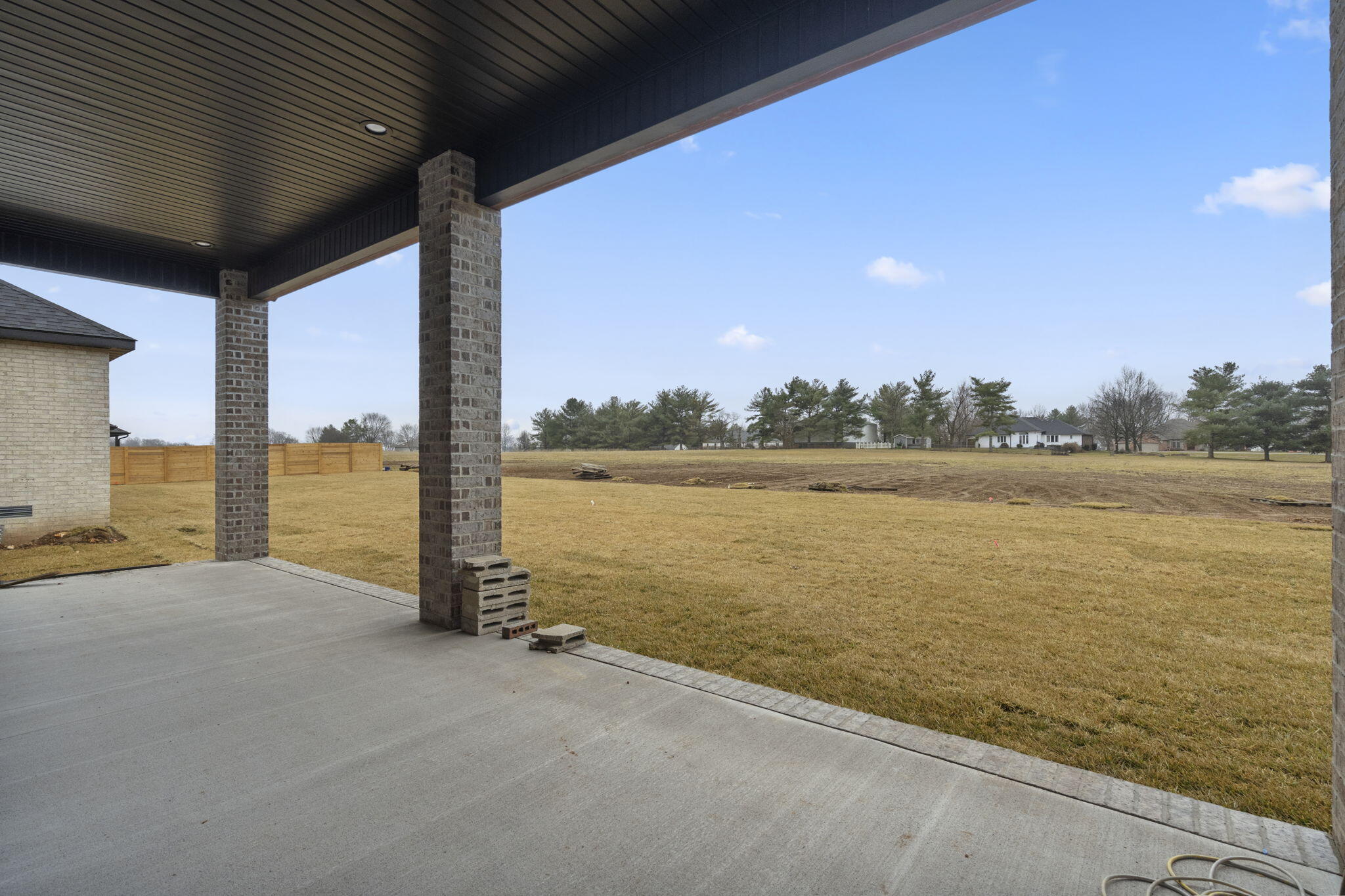 1688 East Cobblestone Drive Property Photo 28