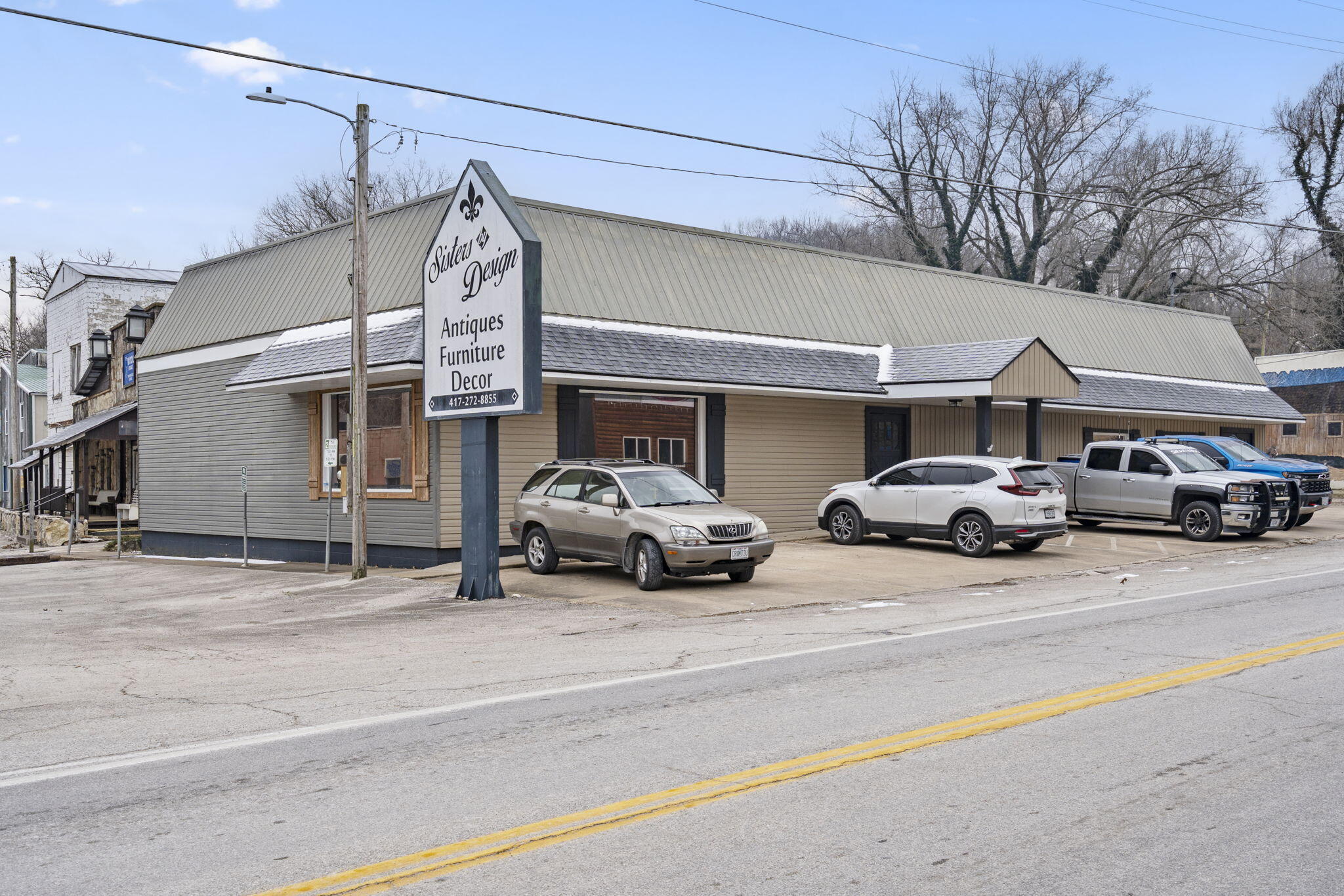 22188 Main Street Property Photo 4