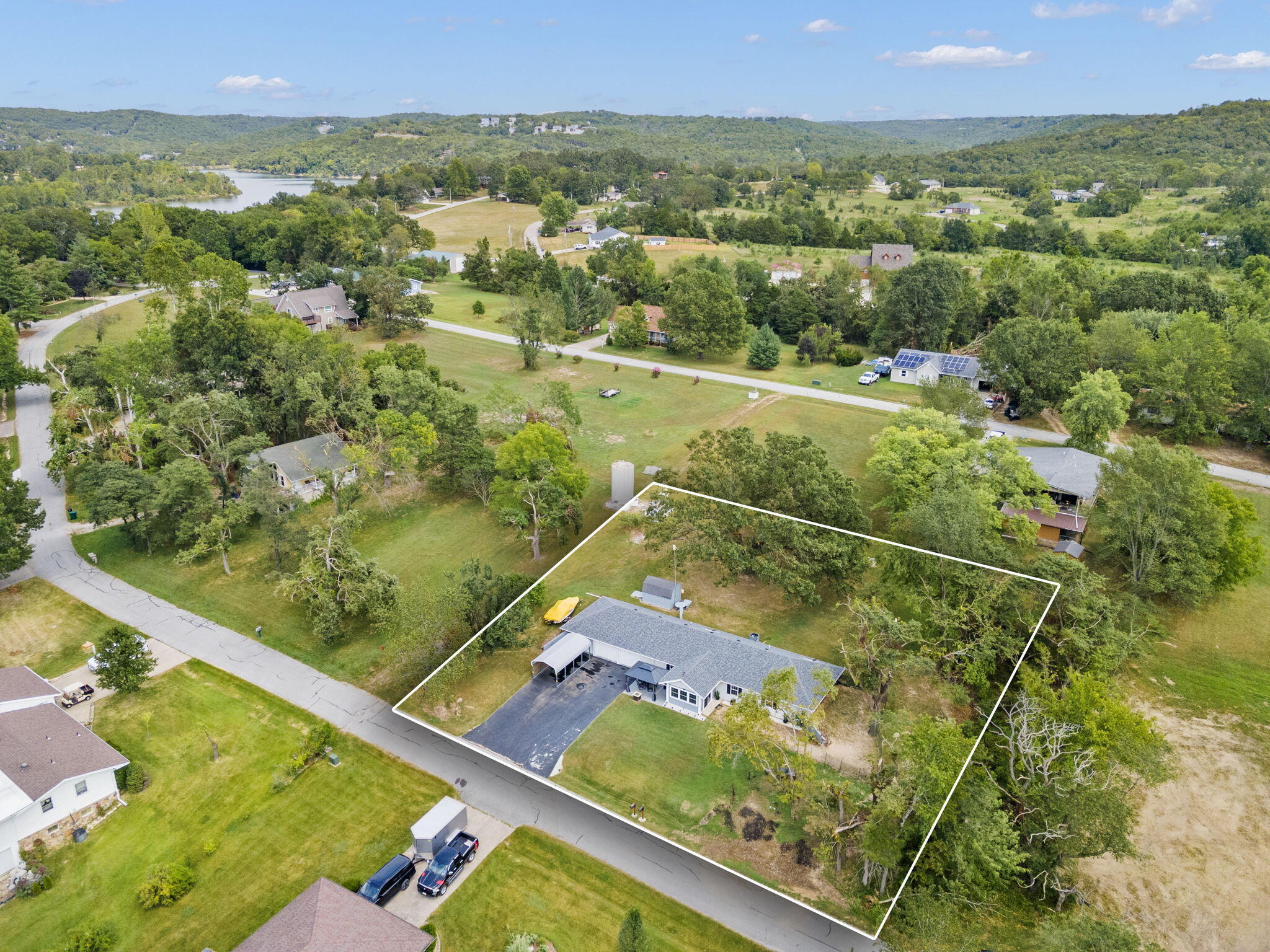 226 Hunt Club Circle Property Photo 5