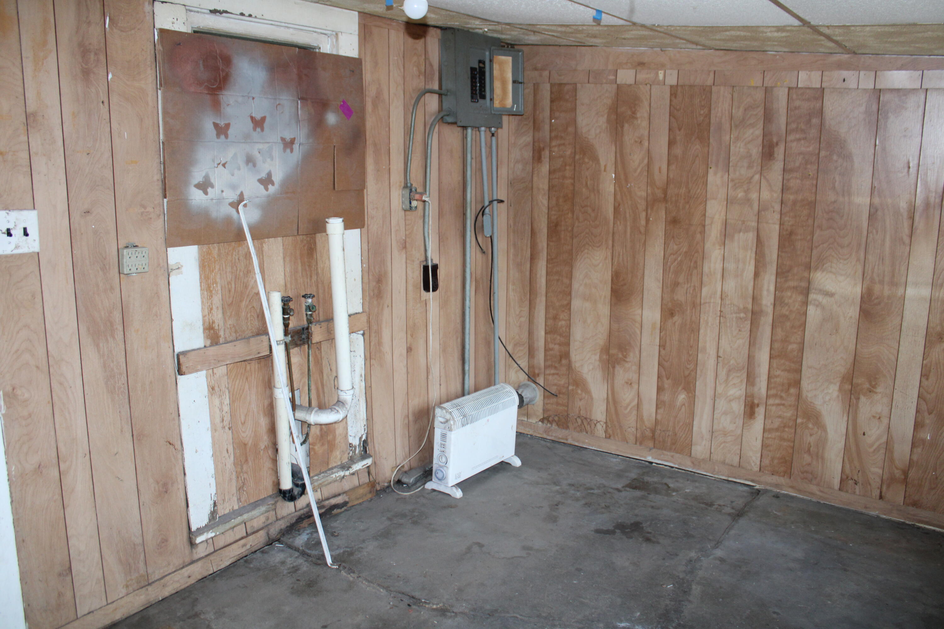 1015 West Daugherty Street Property Photo 9