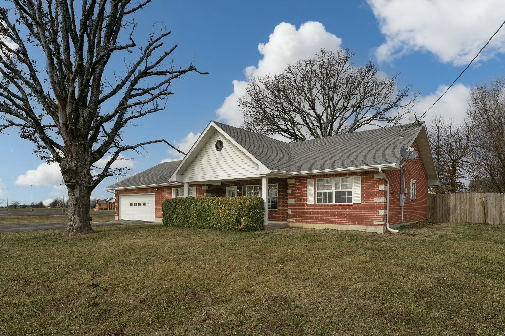 515 West Mack Road Property Photo 2