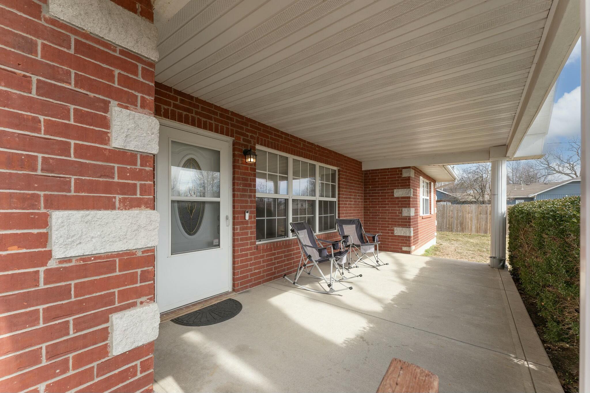 515 West Mack Road Property Photo 4