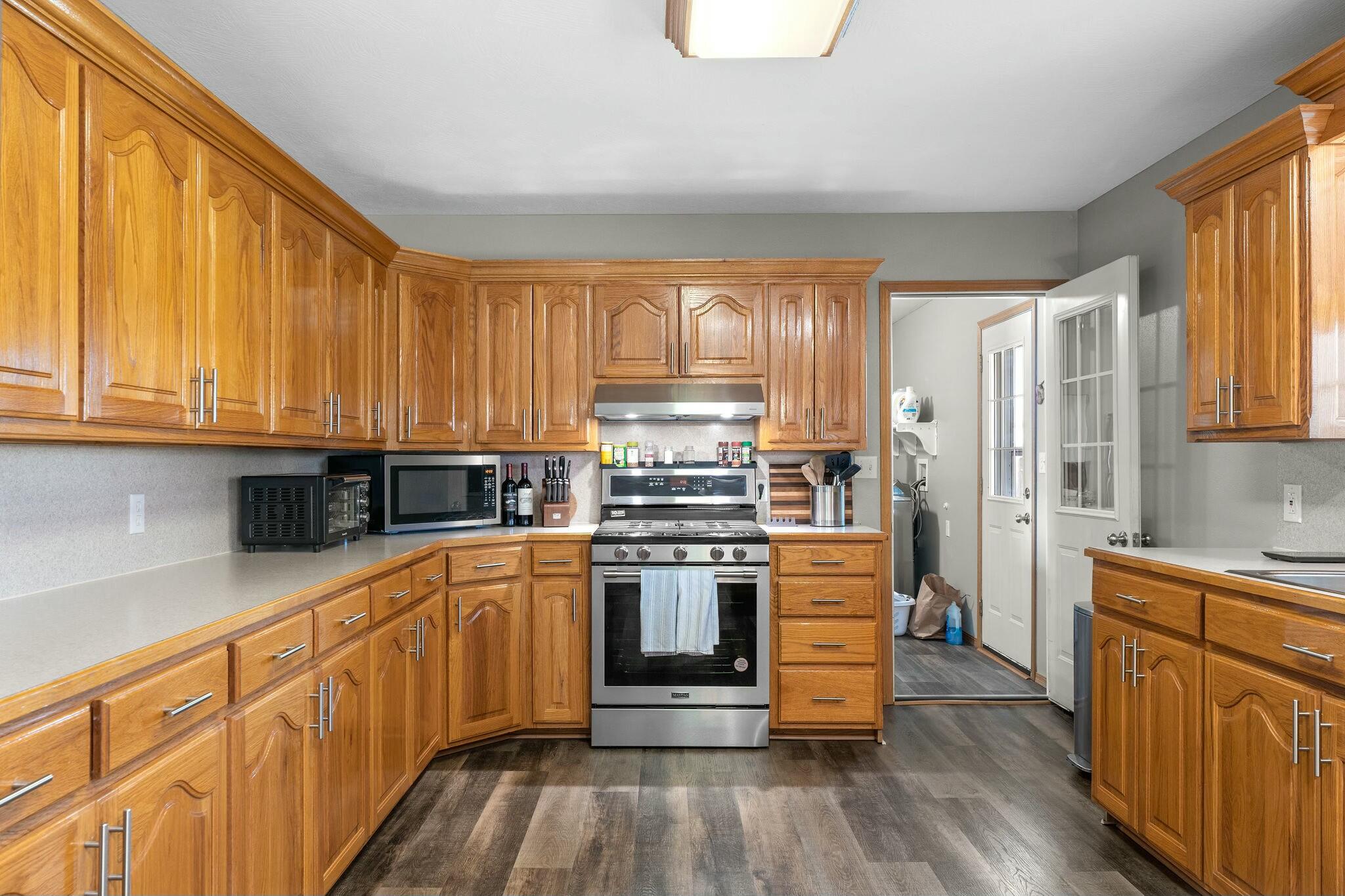 515 West Mack Road Property Photo 10