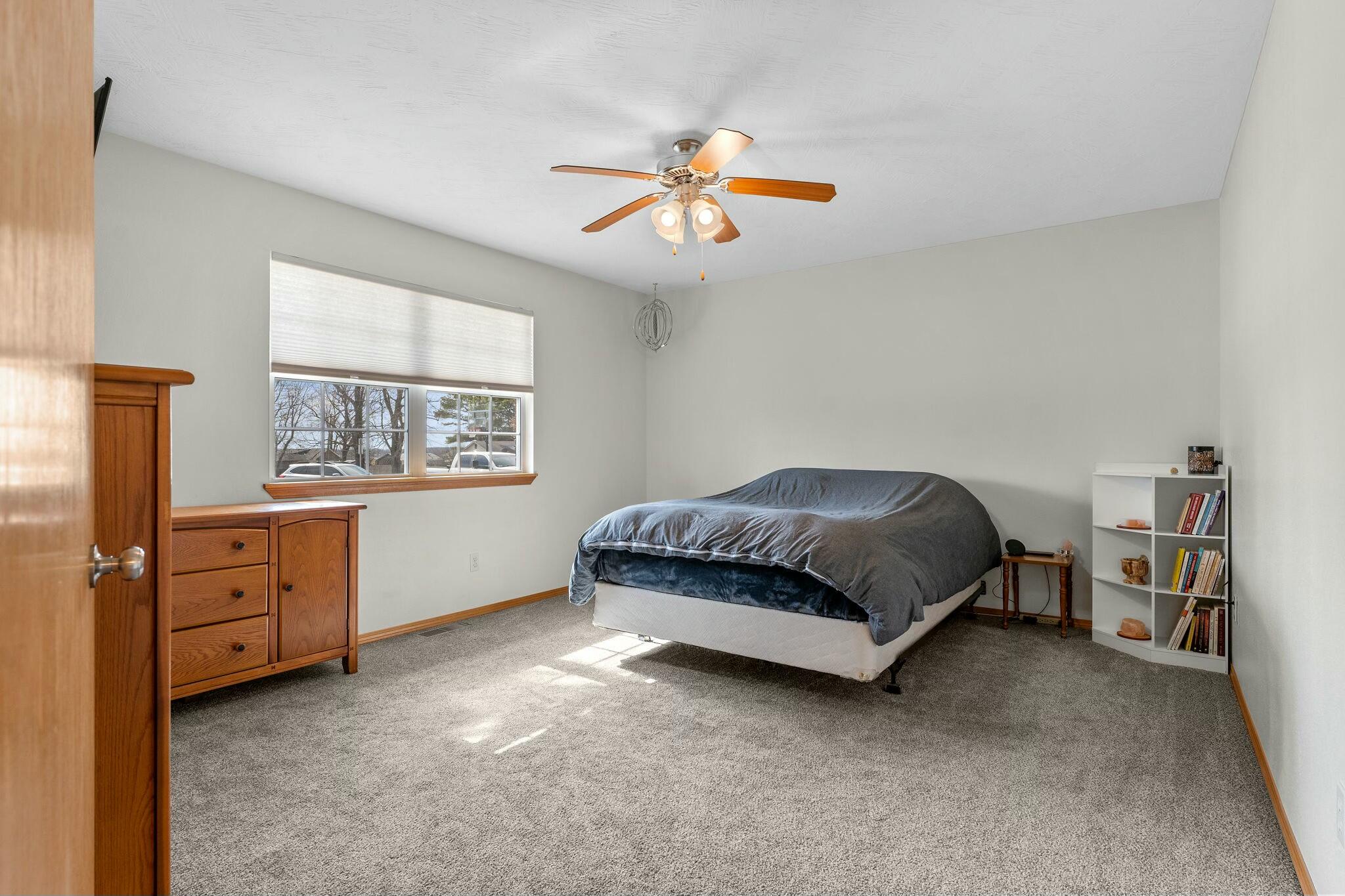 515 West Mack Road Property Photo 12