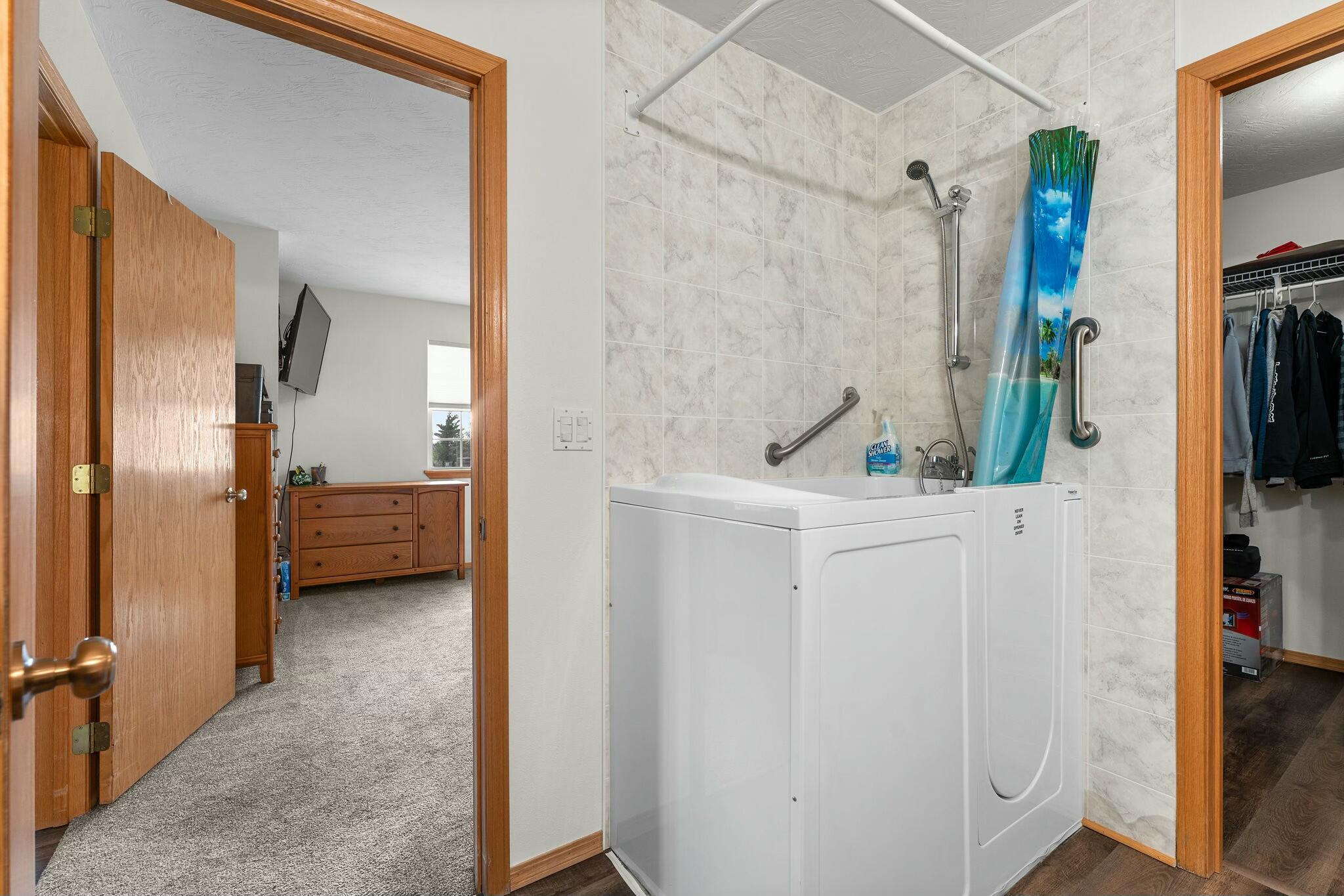 515 West Mack Road Property Photo 15