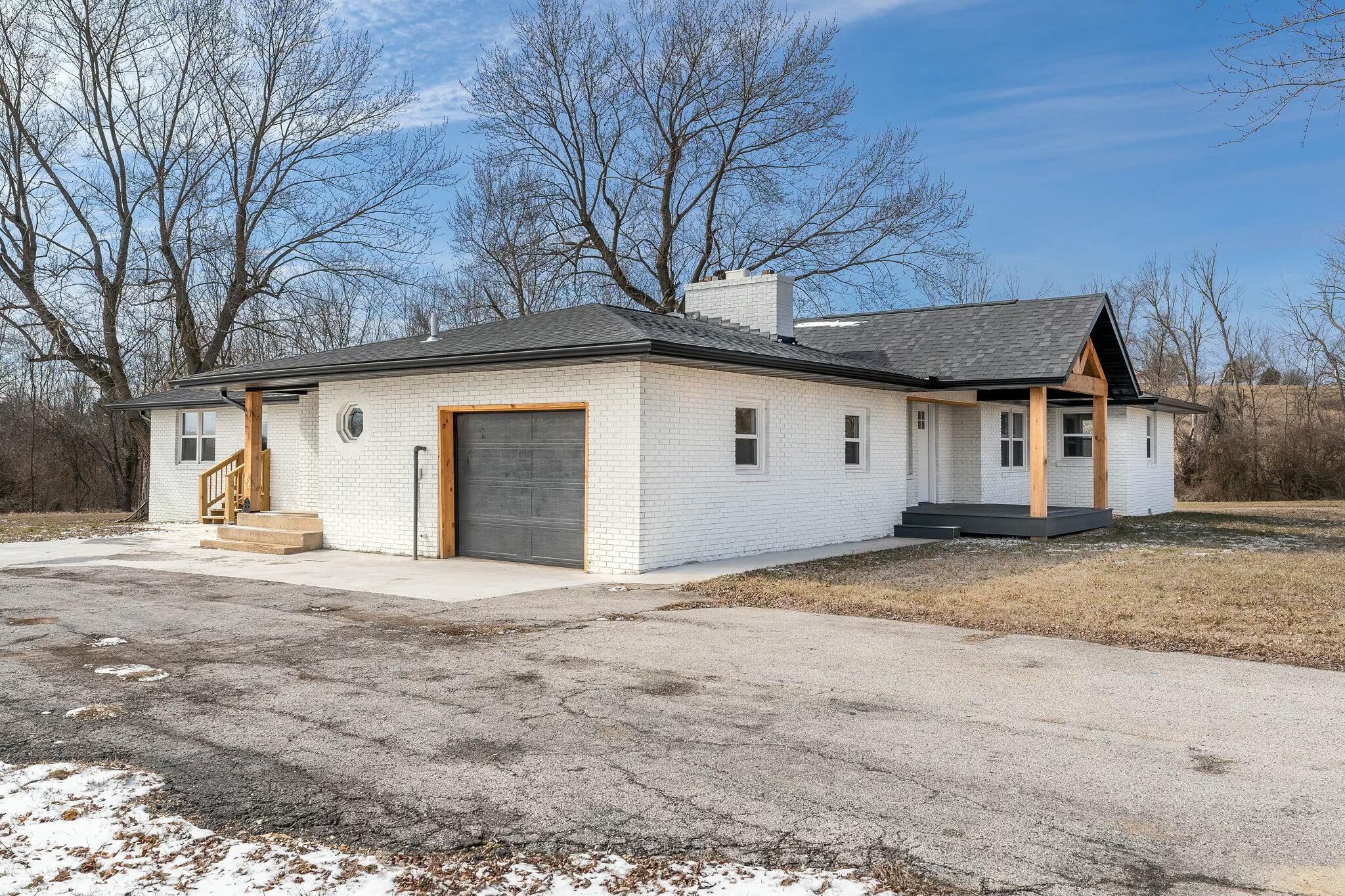 399 State Highway J Property Photo 2