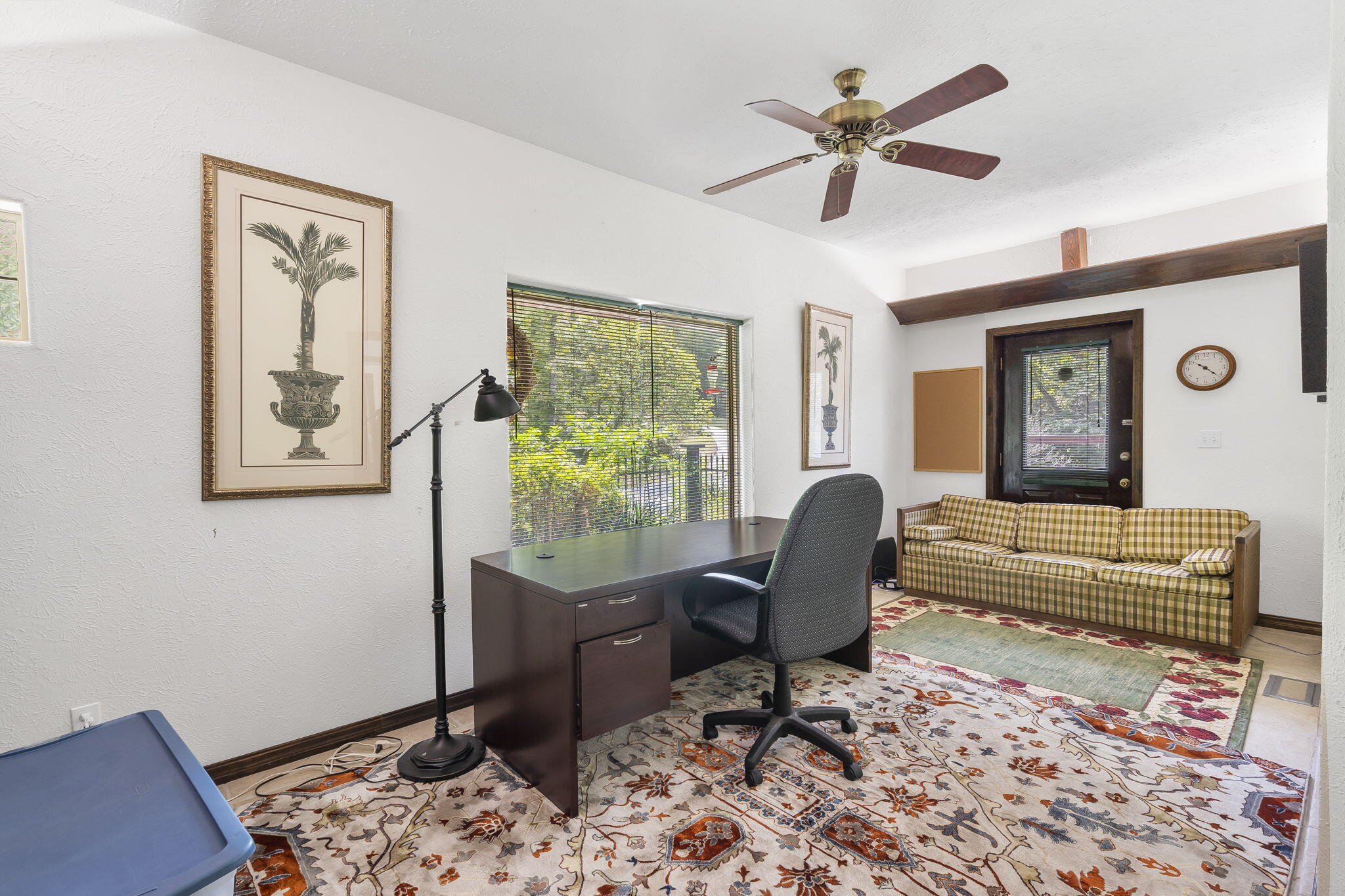 2020 Persimmon Hill Lane Property Photo 9
