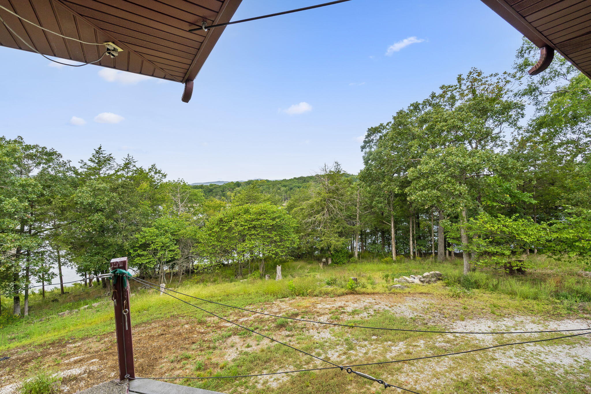 2020 Persimmon Hill Lane Property Photo 24