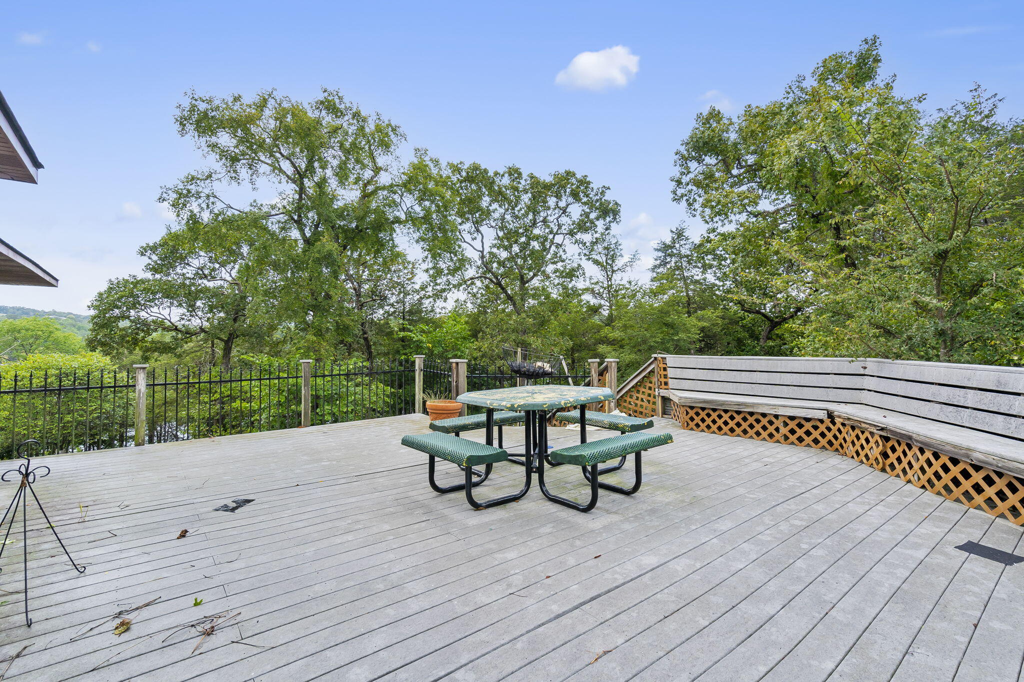 2020 Persimmon Hill Lane Property Photo 25
