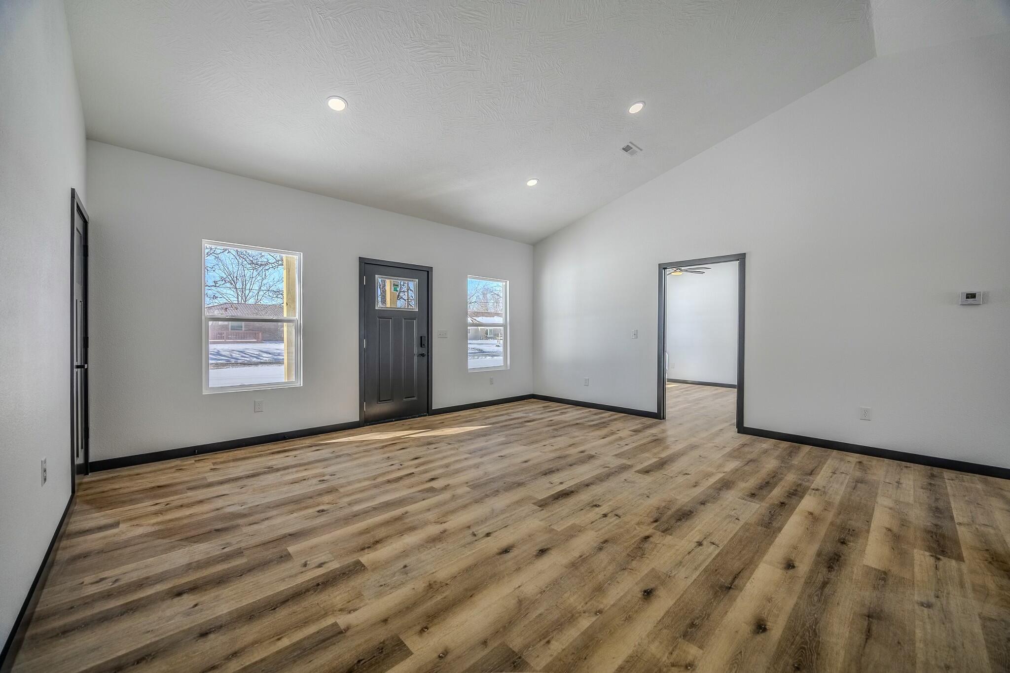 834 Morris Avenue Property Photo 20