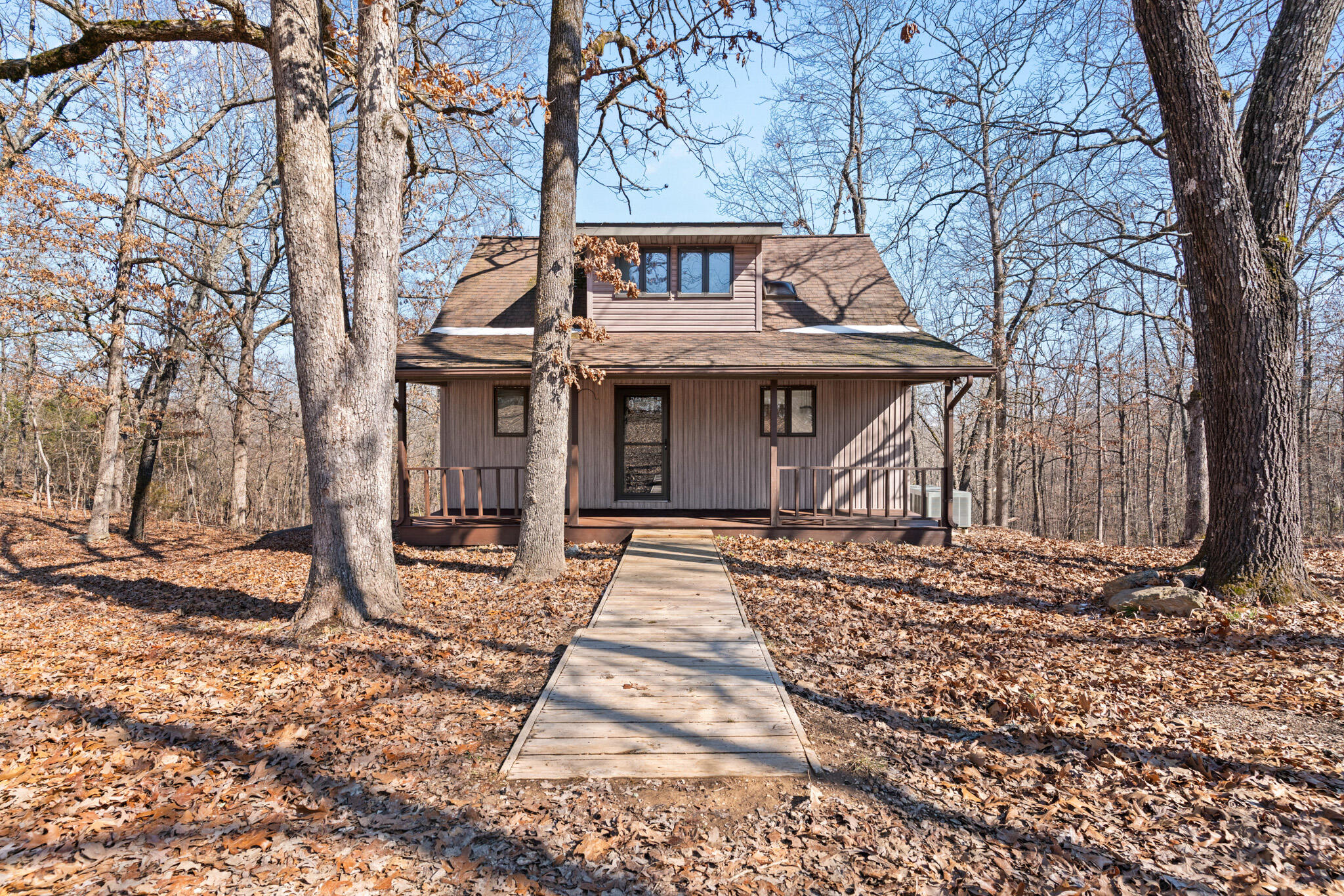730 County Rd 815 Property Photo 4