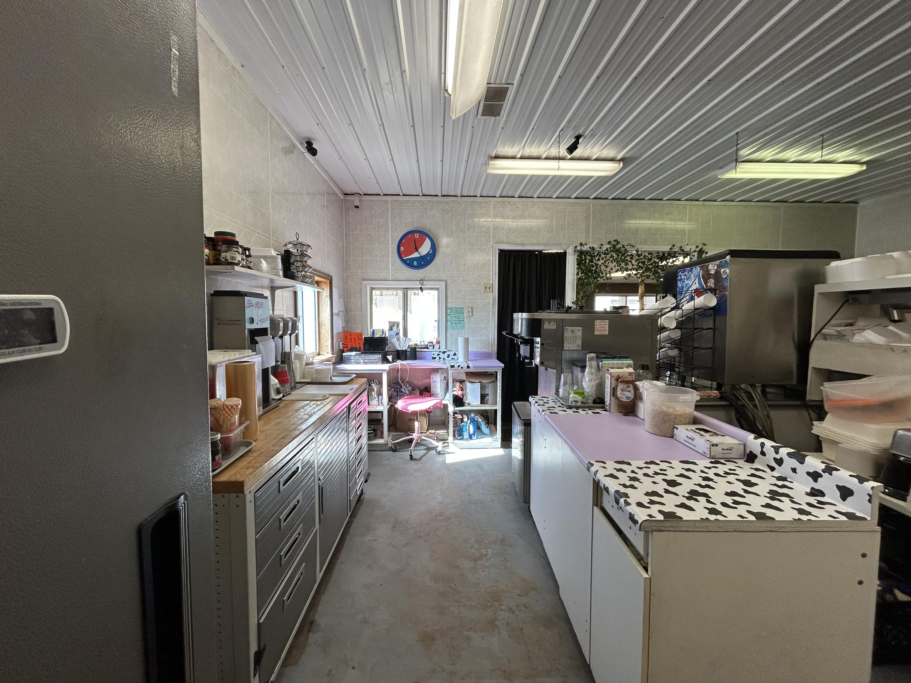 304 South Market Street Property Photo 11