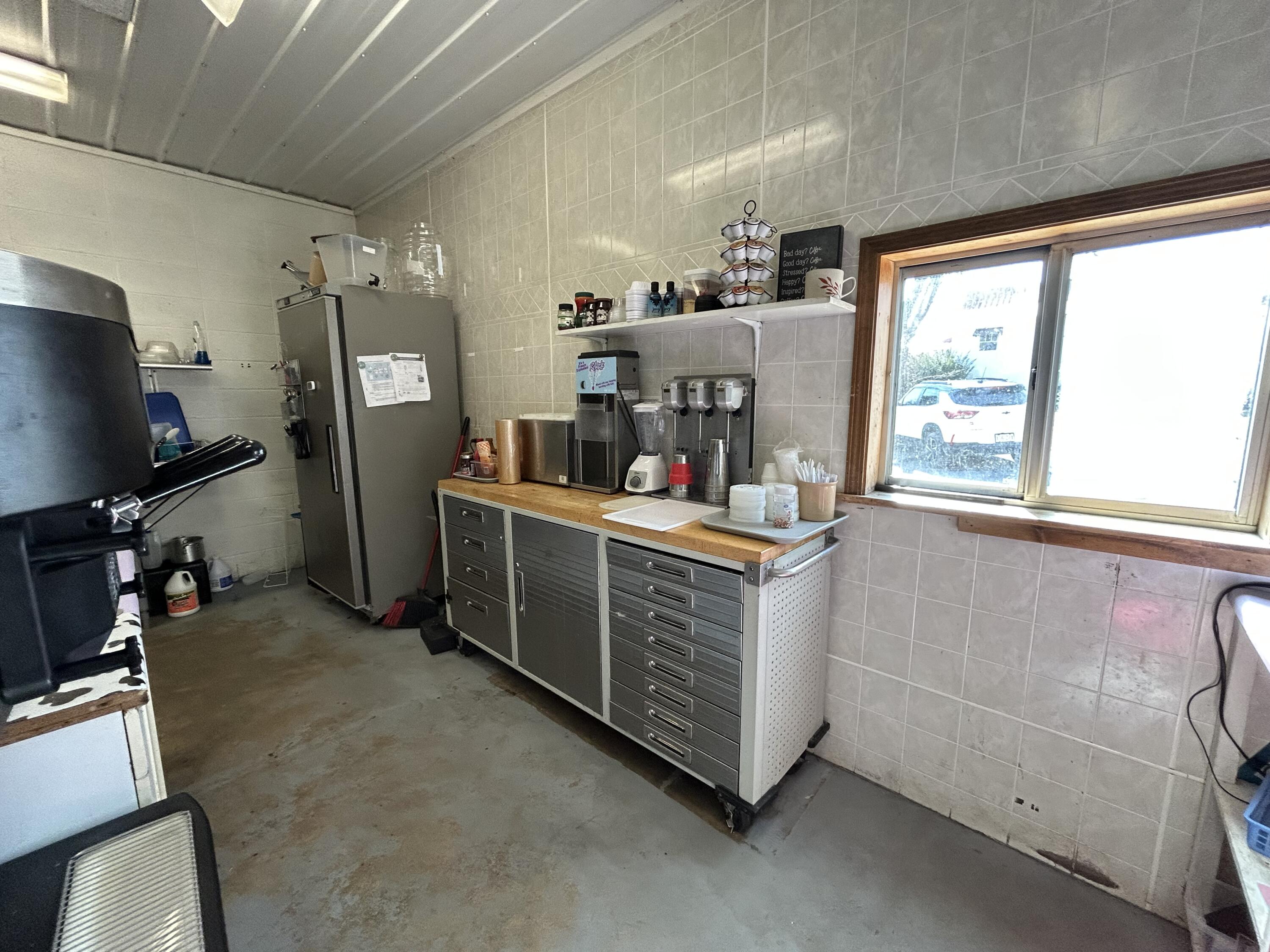 304 South Market Street Property Photo 13